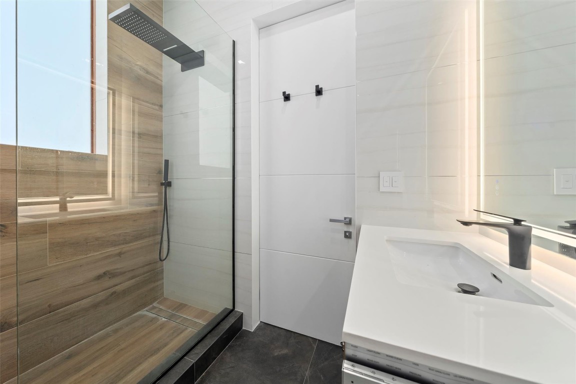 2631 NE 48th Lighthouse Point, FL 33064