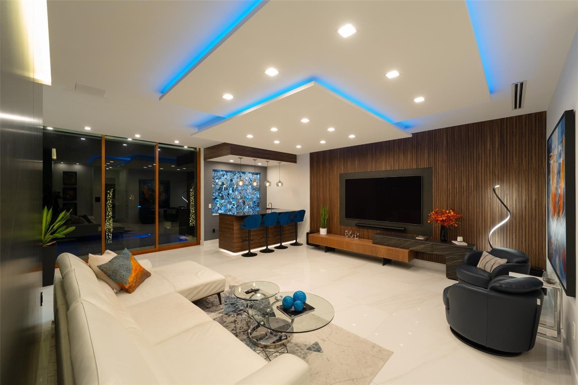 2631 NE 48th Lighthouse Point, FL 33064