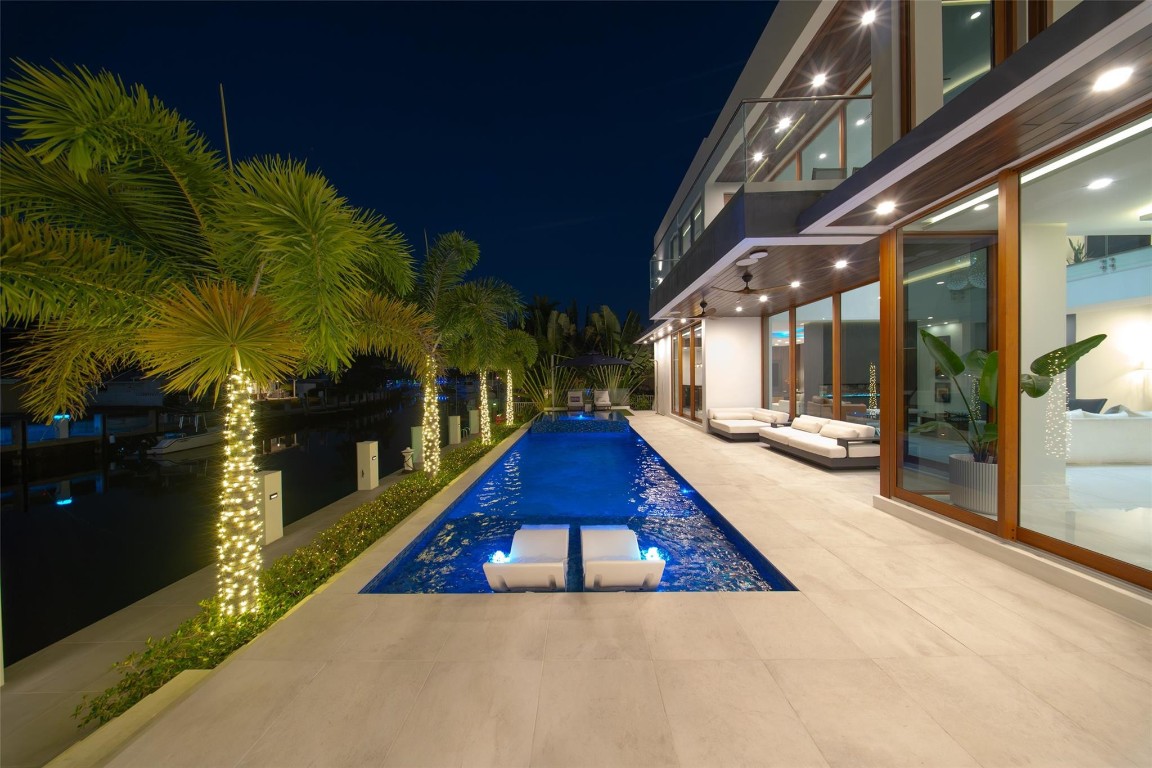 2631 NE 48th Lighthouse Point, FL 33064