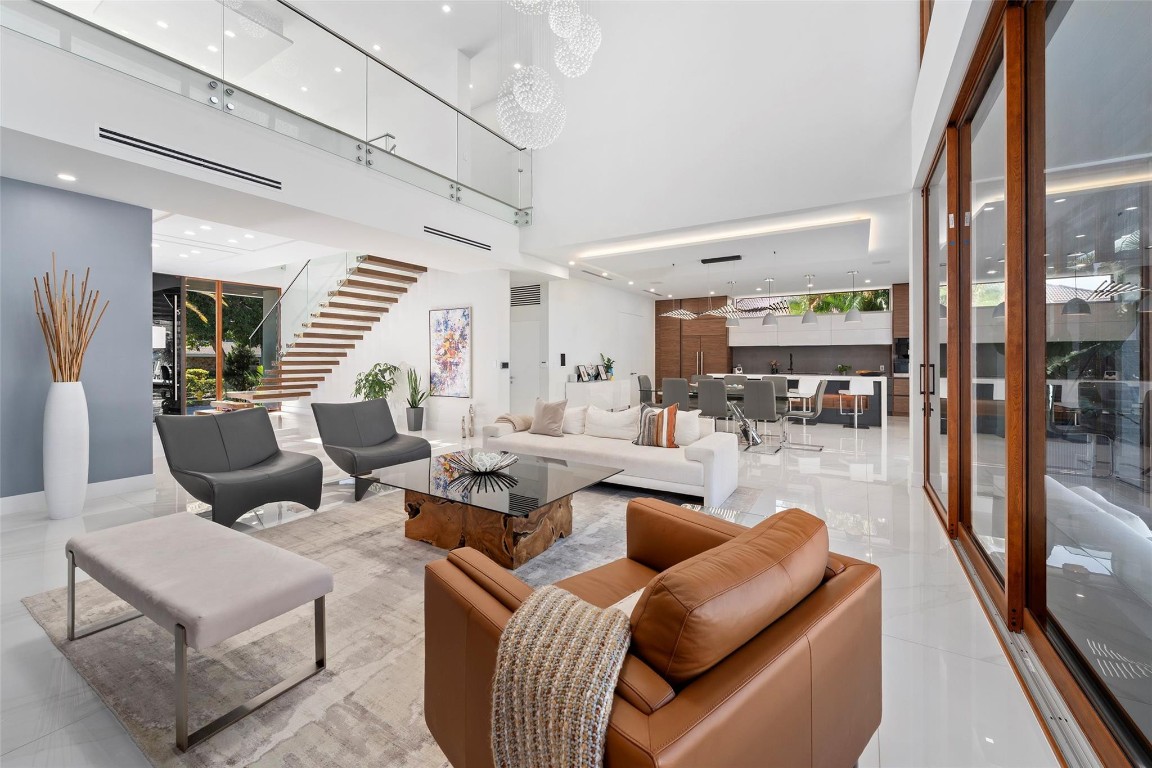 2631 NE 48th Lighthouse Point, FL 33064