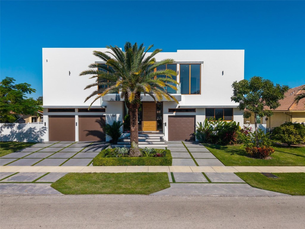 2631 NE 48th Lighthouse Point, FL 33064