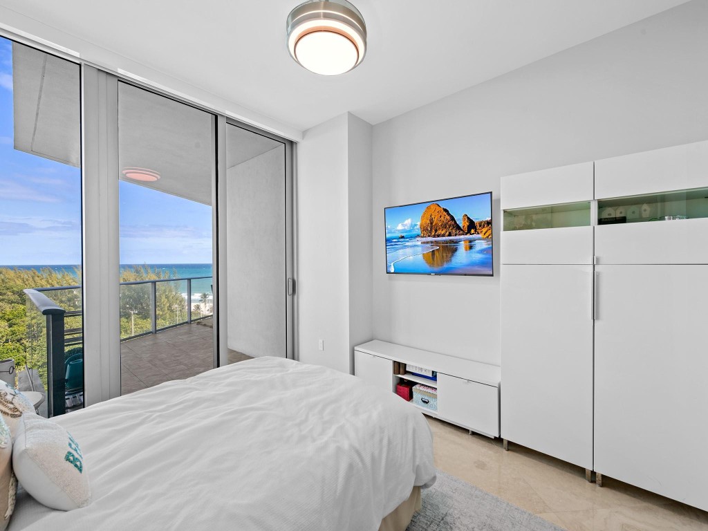 701 N Fort Lauderdale Bch #704 Fort Lauderdale, FL 33304