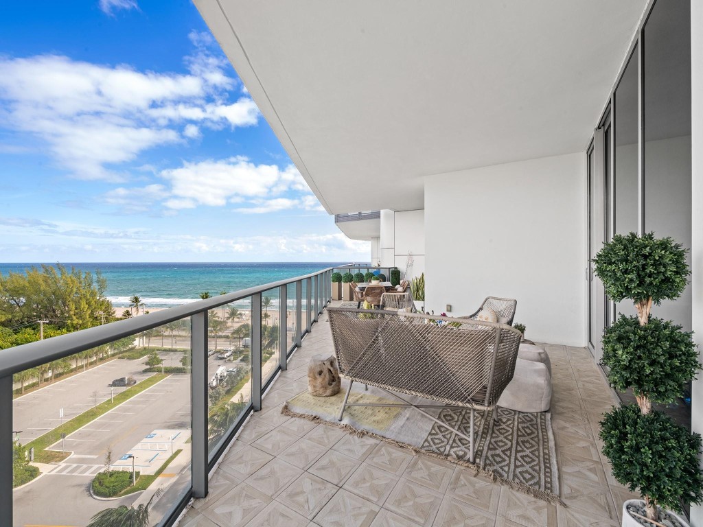 701 N Fort Lauderdale Bch #704 Fort Lauderdale, FL 33304