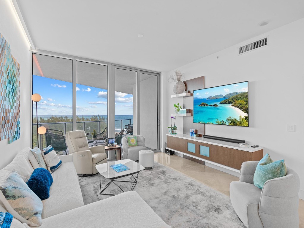 701 N Fort Lauderdale Bch #704 Fort Lauderdale, FL 33304