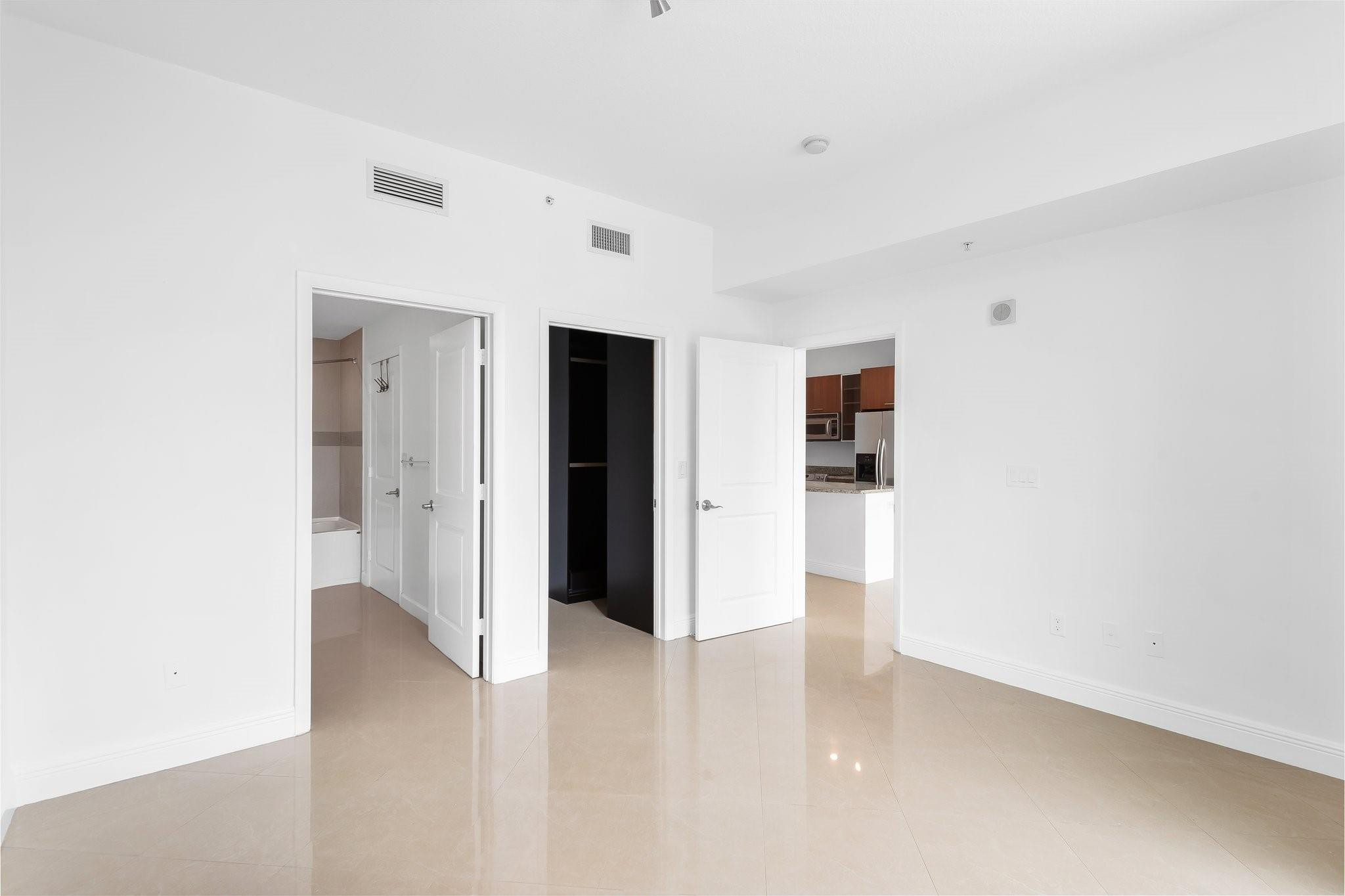 image Ocean Marine Yacht Club11