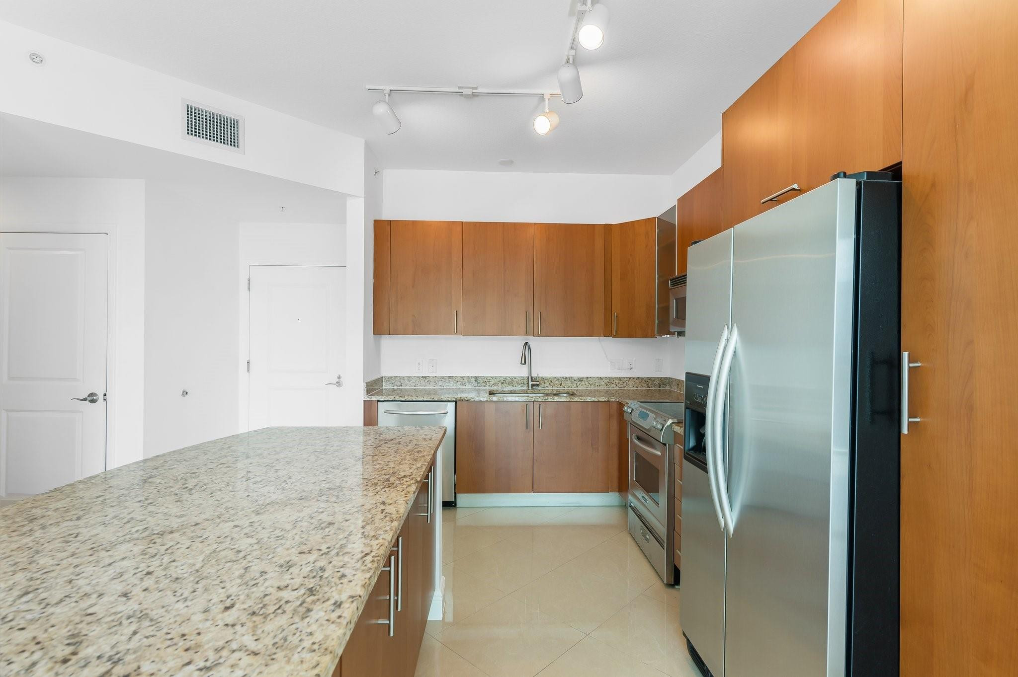 image Ocean Marine Yacht Club3