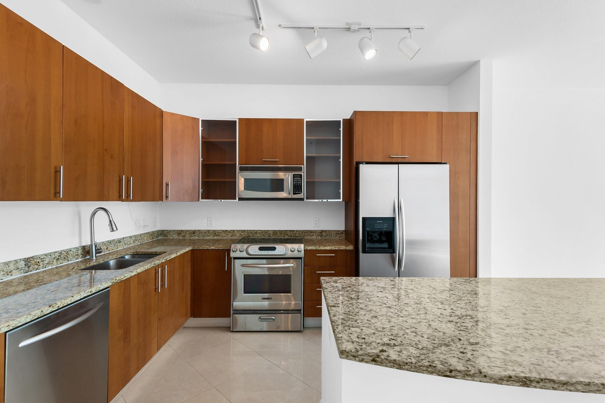 image Ocean Marine Yacht Club7