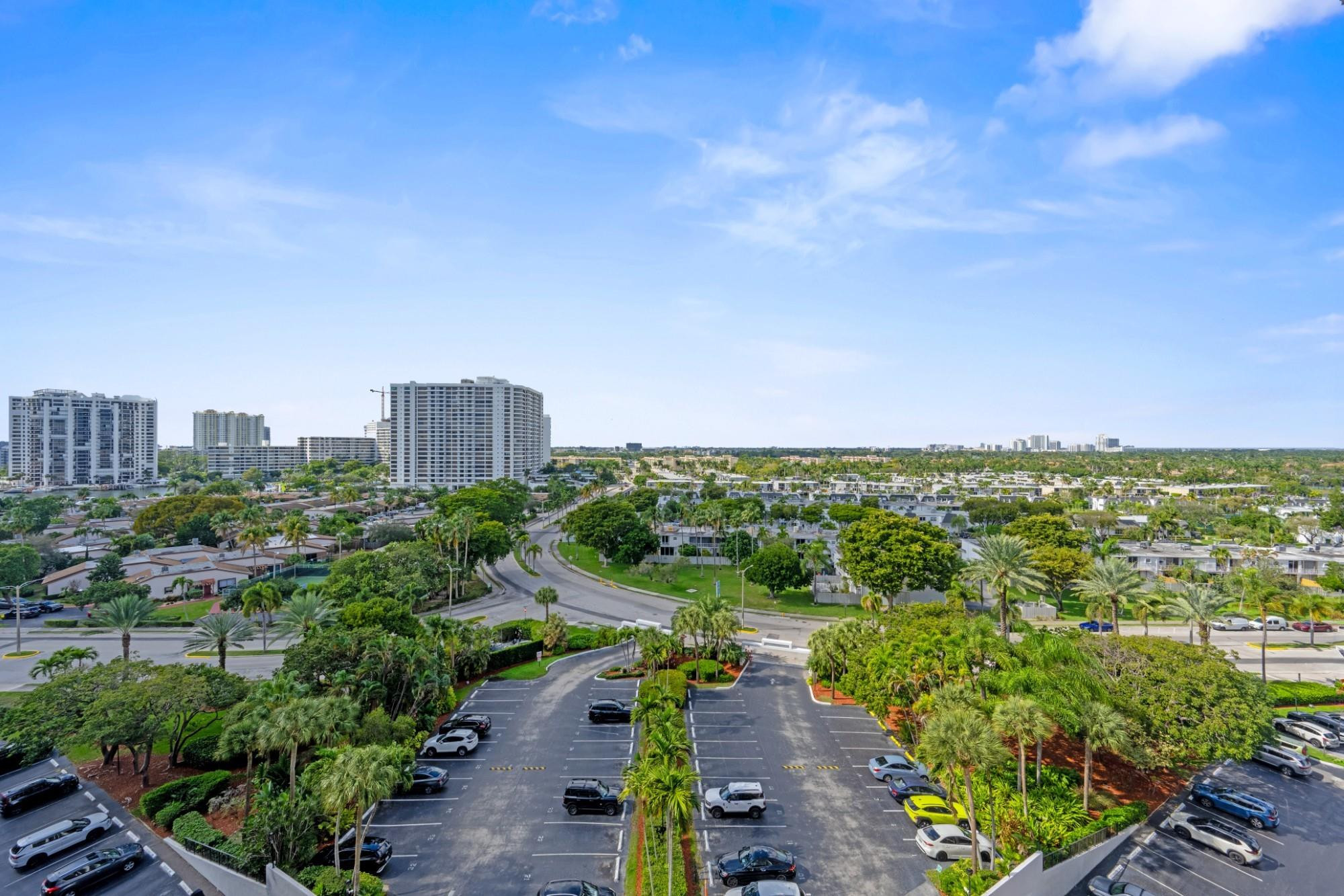 600 Parkview #1111 (PH11) Hallandale Beach, FL 33009