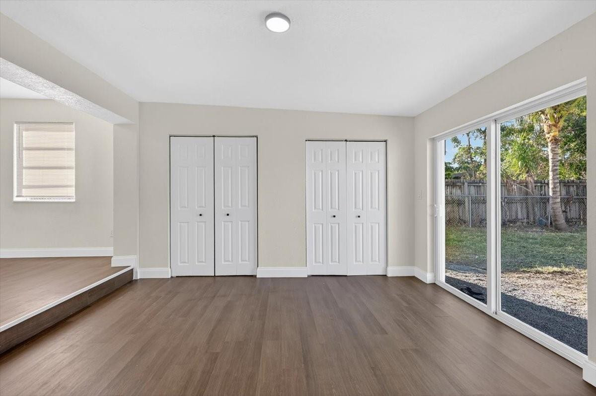 10335 SW 151st Miami, FL 33176