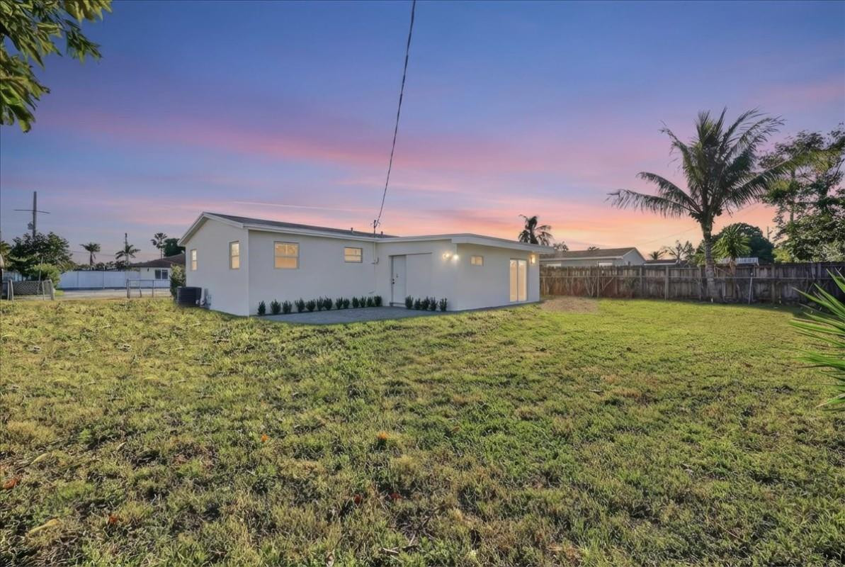 10335 SW 151st Miami, FL 33176