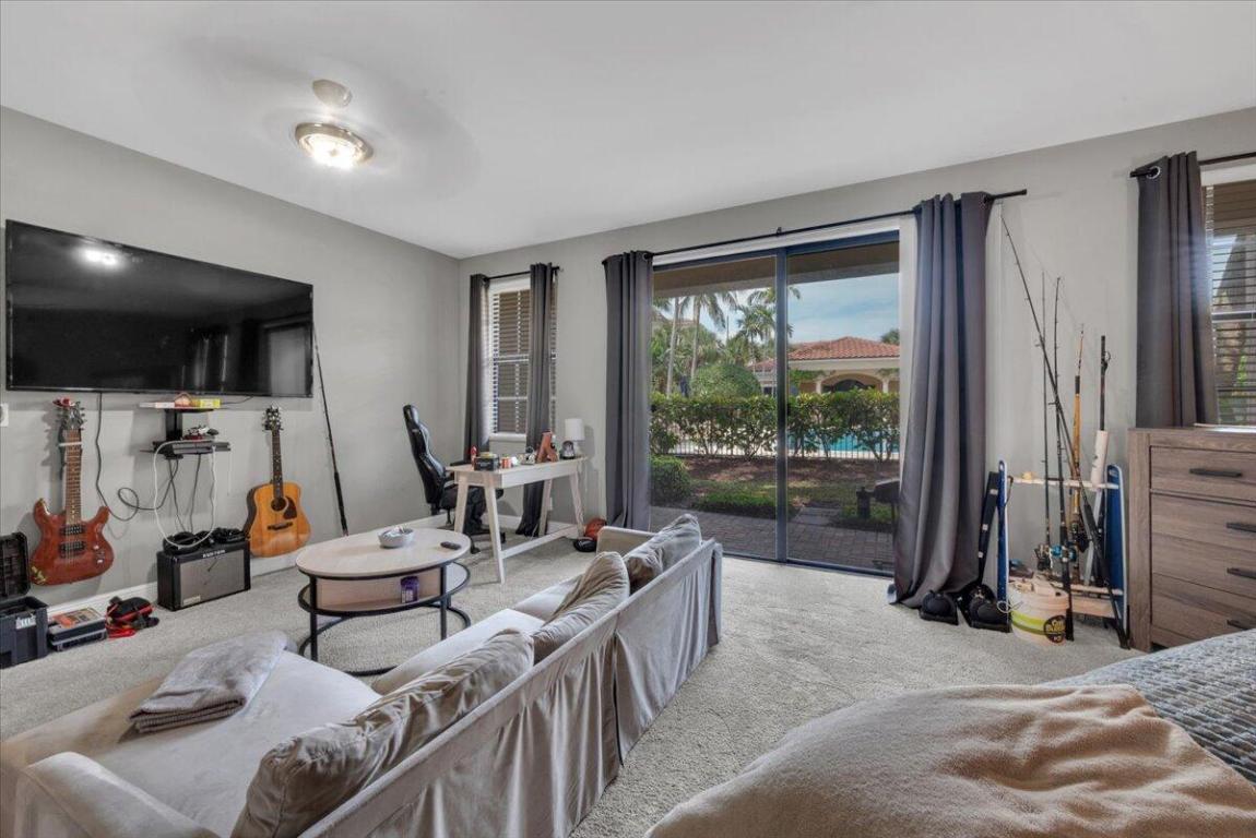 502 Del Sol Tequesta, FL 33469