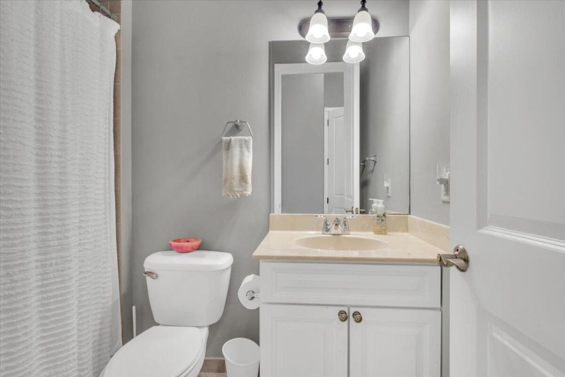 502 Del Sol Tequesta, FL 33469