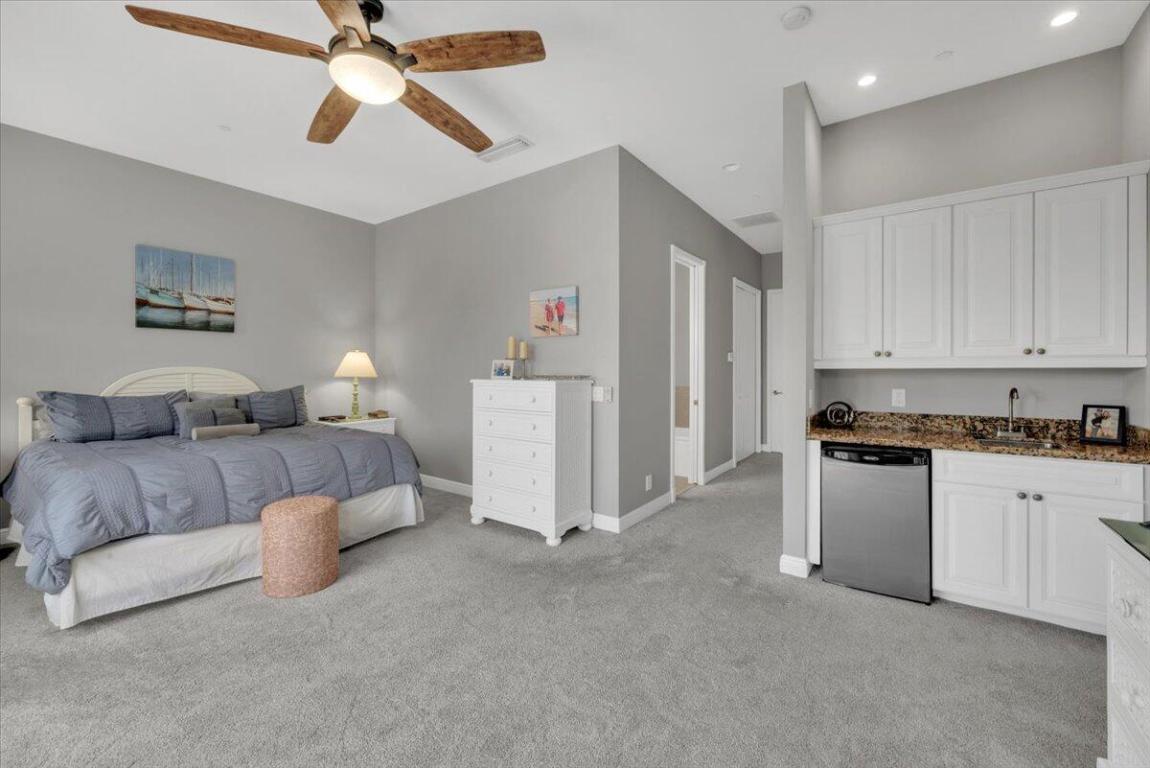 502 Del Sol Tequesta, FL 33469