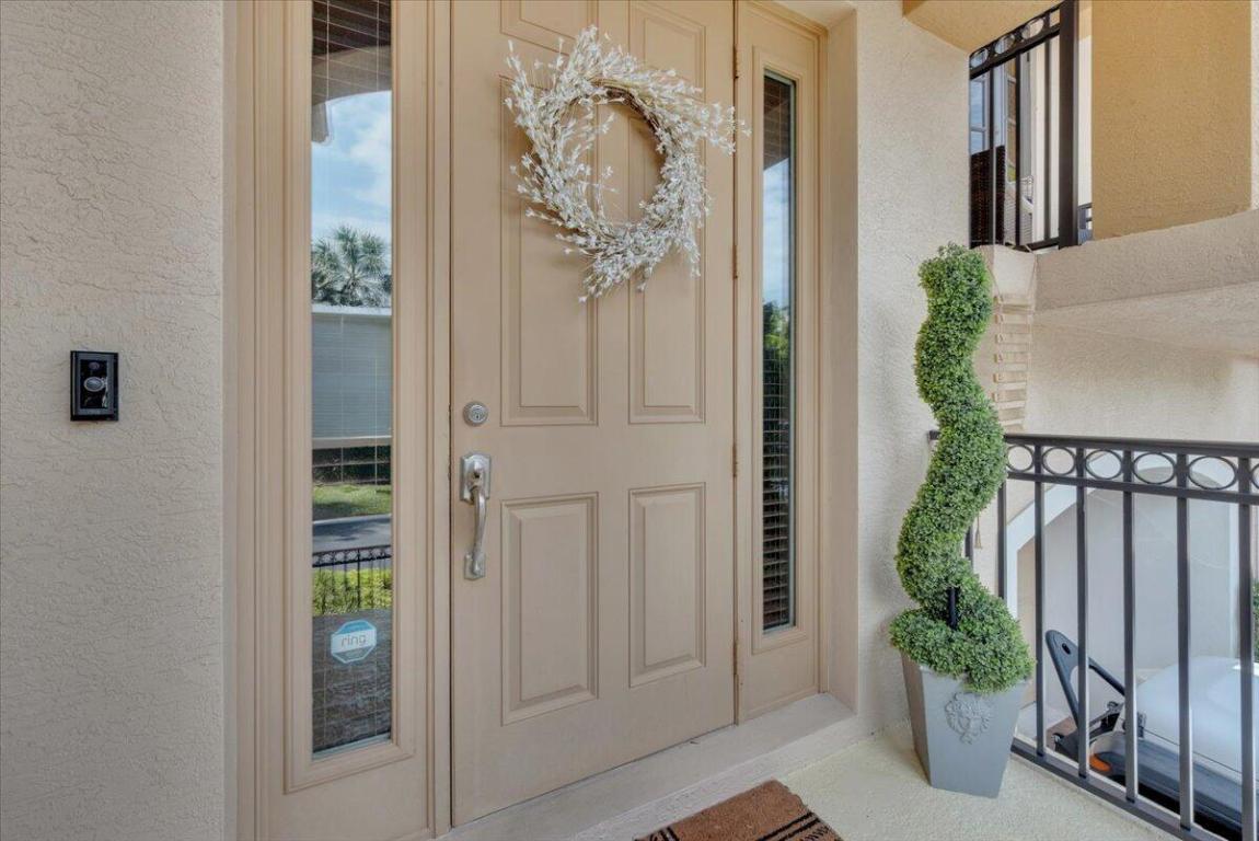 502 Del Sol Tequesta, FL 33469