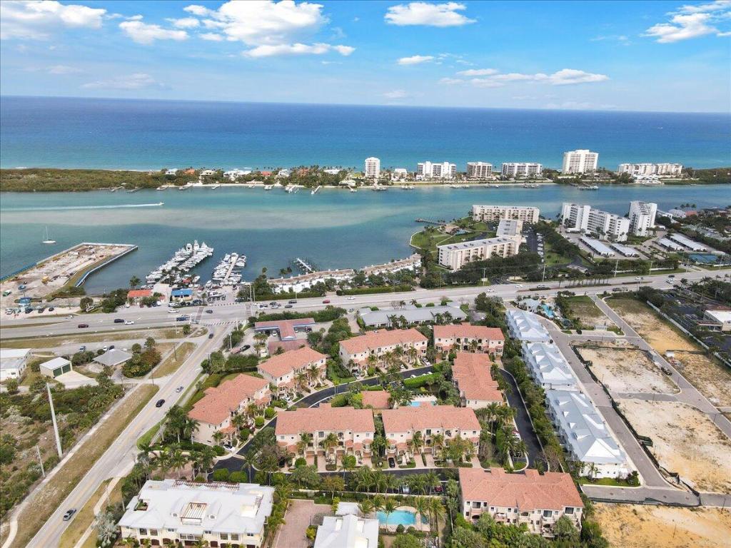 502 Del Sol Tequesta, FL 33469