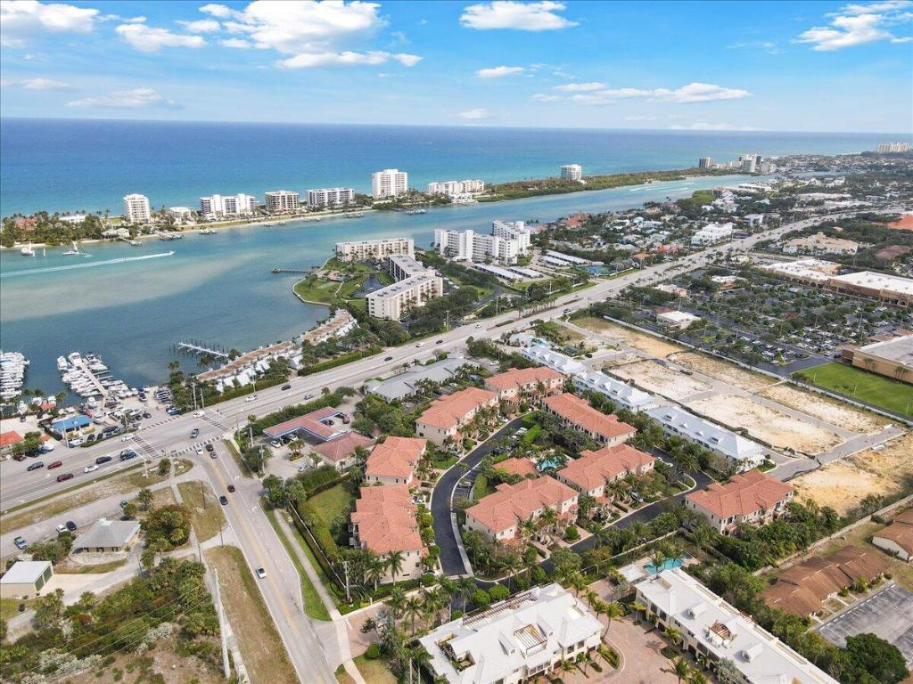 502 Del Sol Tequesta, FL 33469