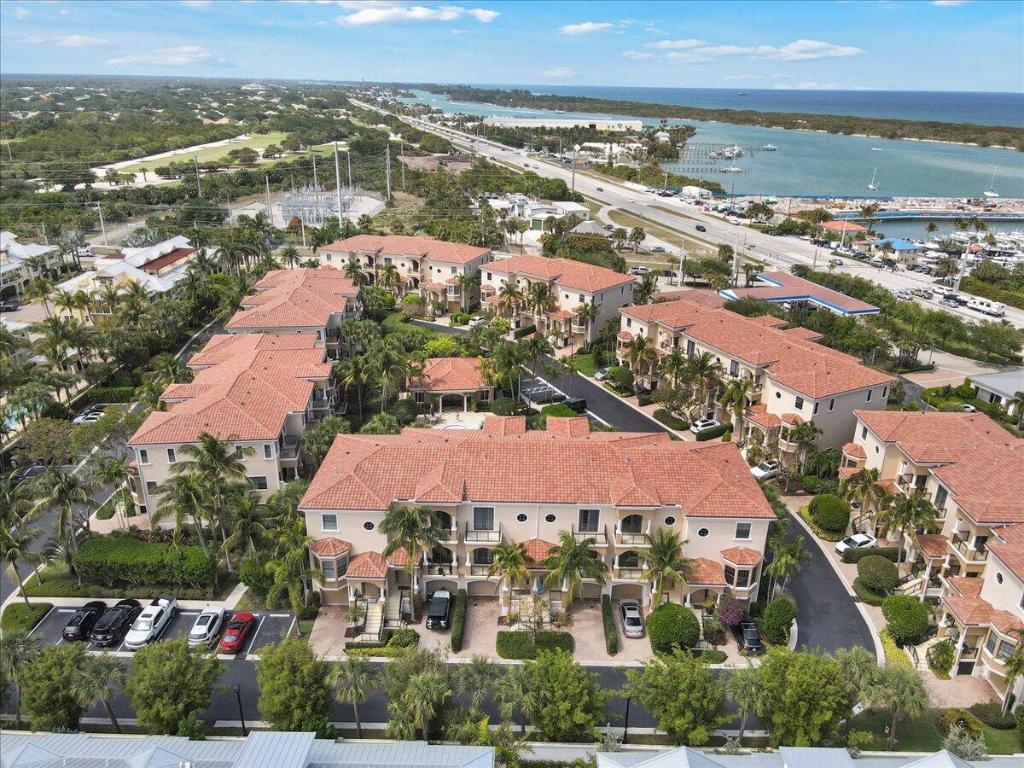 502 Del Sol Tequesta, FL 33469