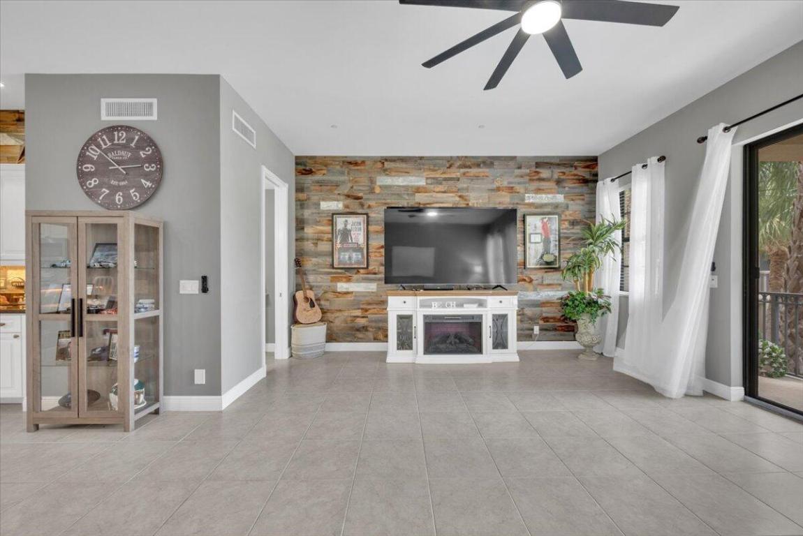 502 Del Sol Tequesta, FL 33469