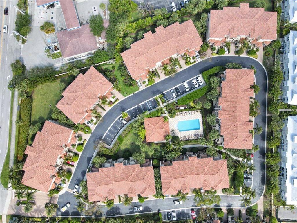 502 Del Sol Tequesta, FL 33469