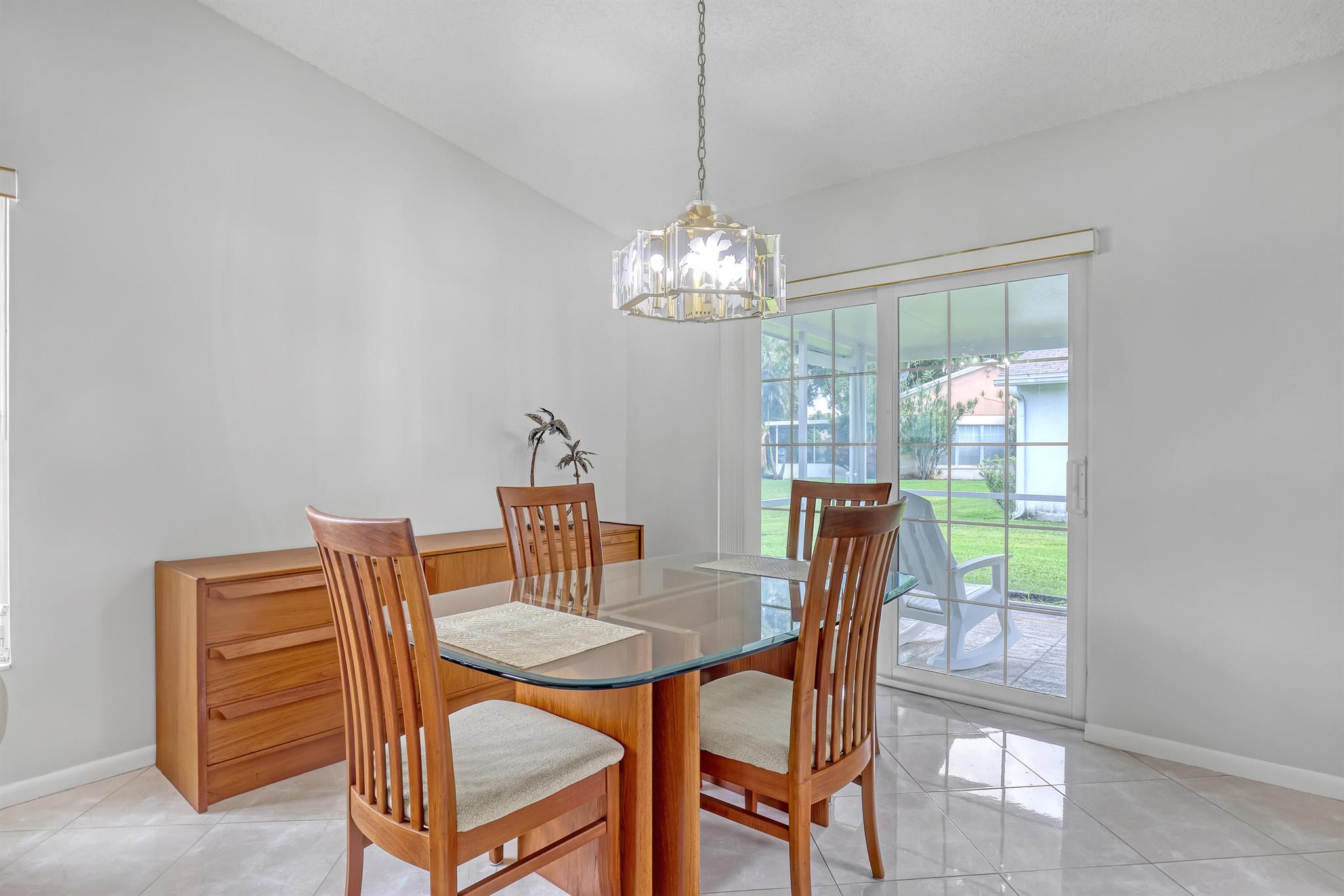 1265 Pine Sage Cir West Palm Beach, FL 33409