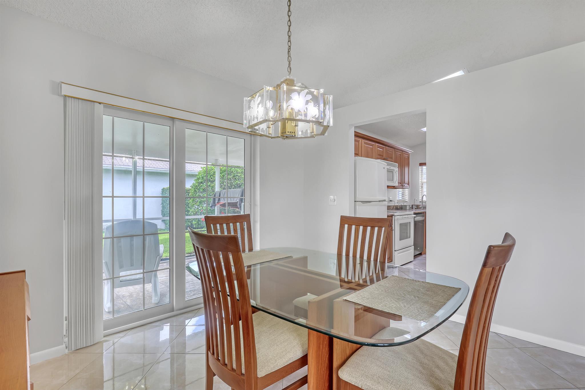 1265 Pine Sage Cir West Palm Beach, FL 33409