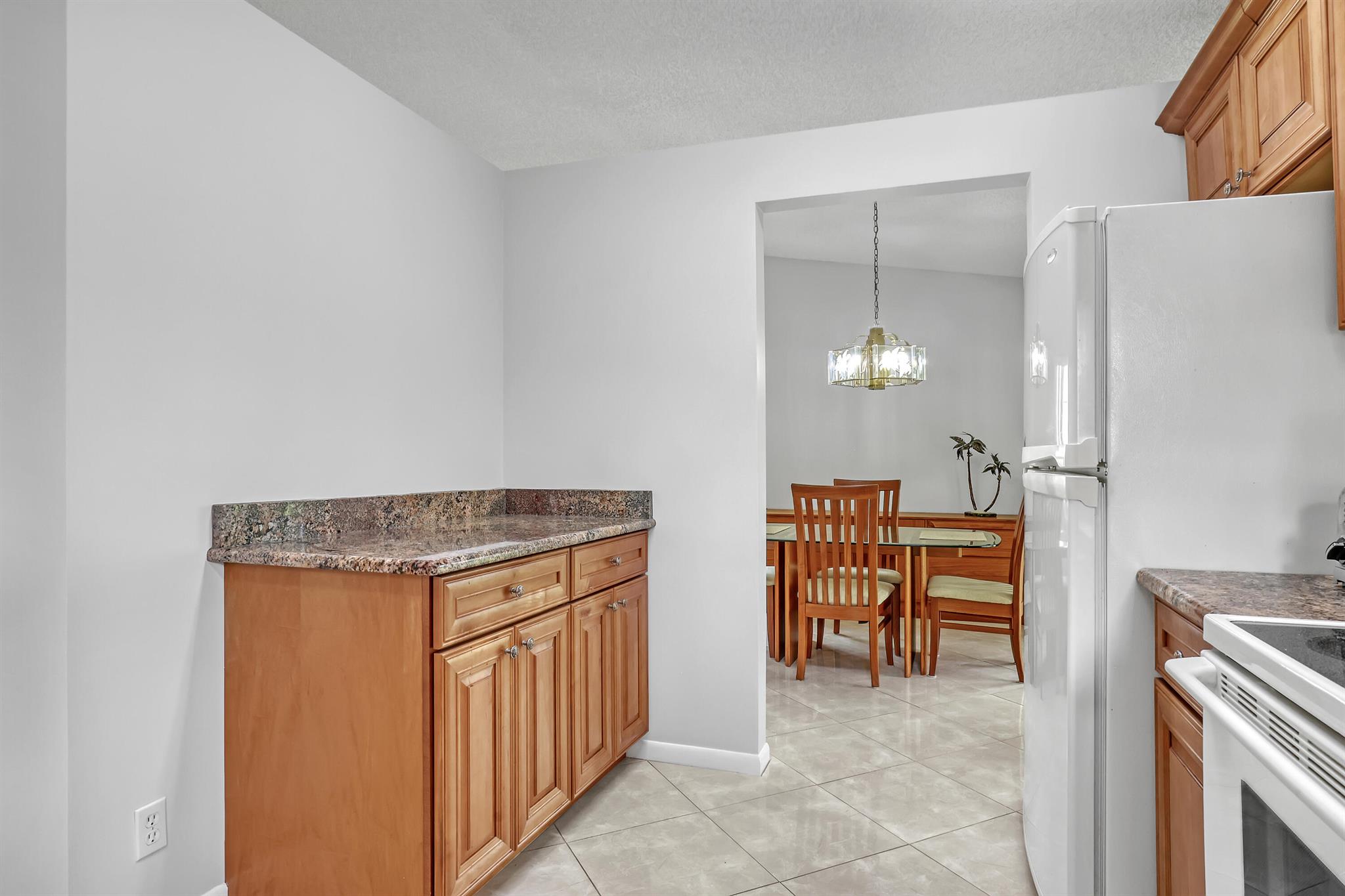 1265 Pine Sage Cir West Palm Beach, FL 33409