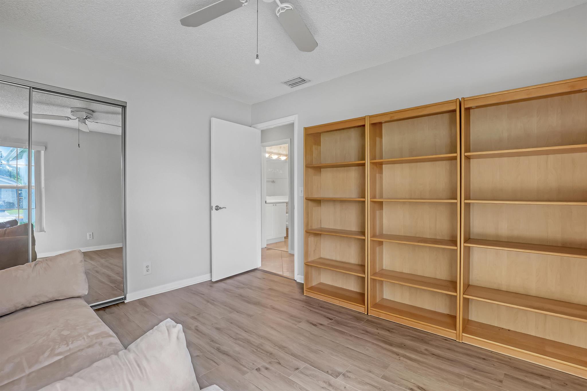 1265 Pine Sage Cir West Palm Beach, FL 33409