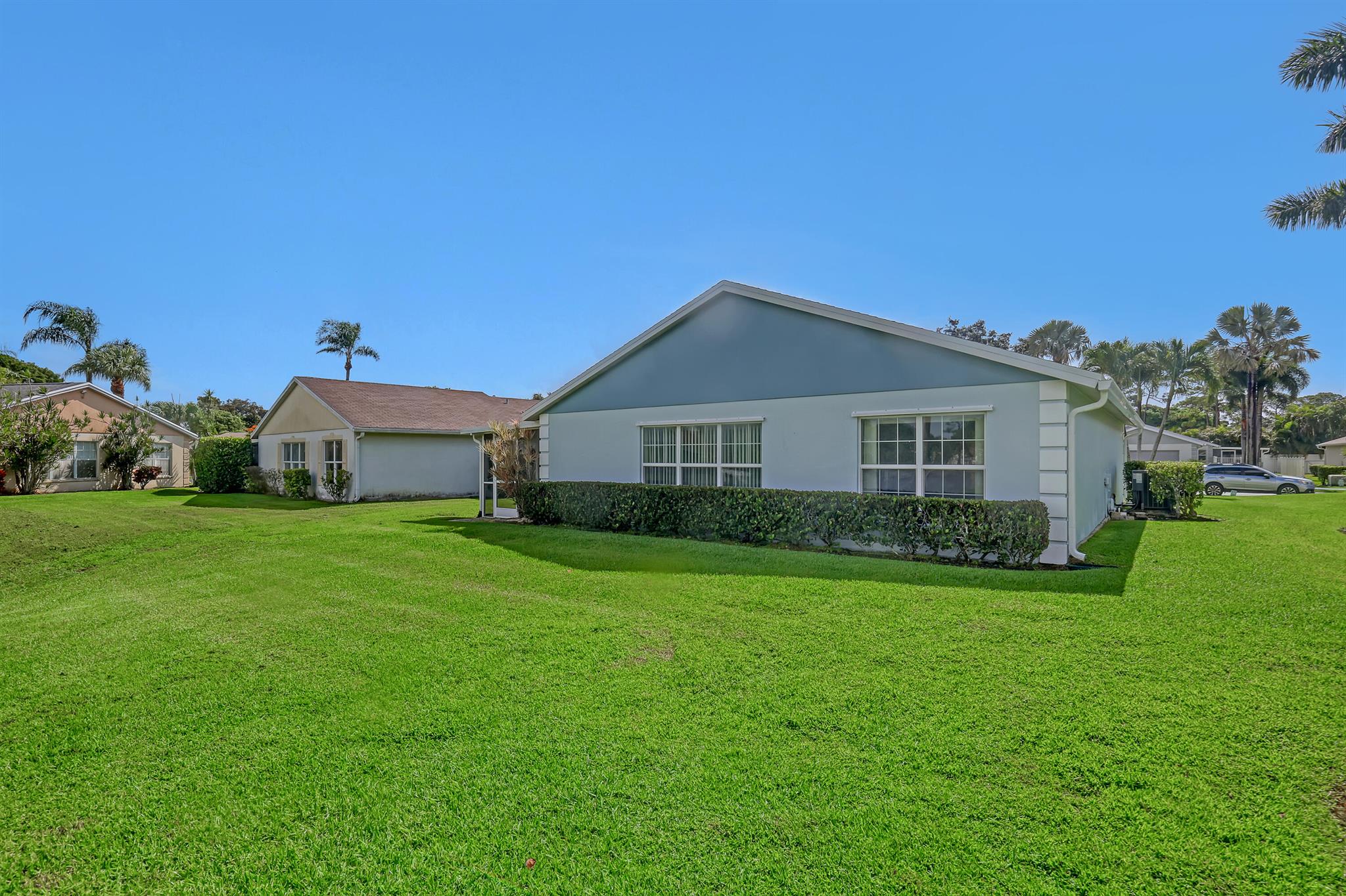 1265 Pine Sage Cir West Palm Beach, FL 33409