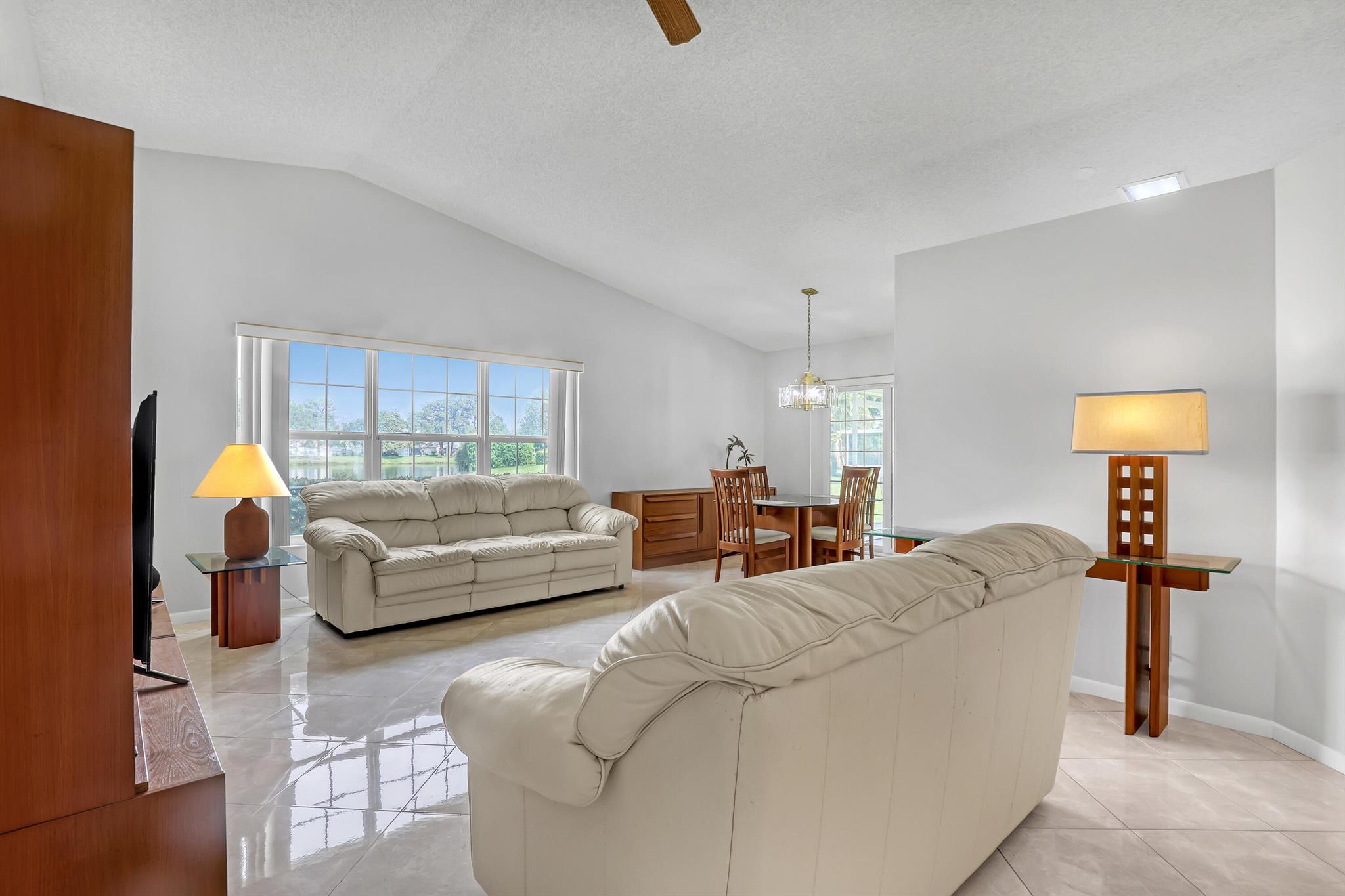 1265 Pine Sage Cir West Palm Beach, FL 33409