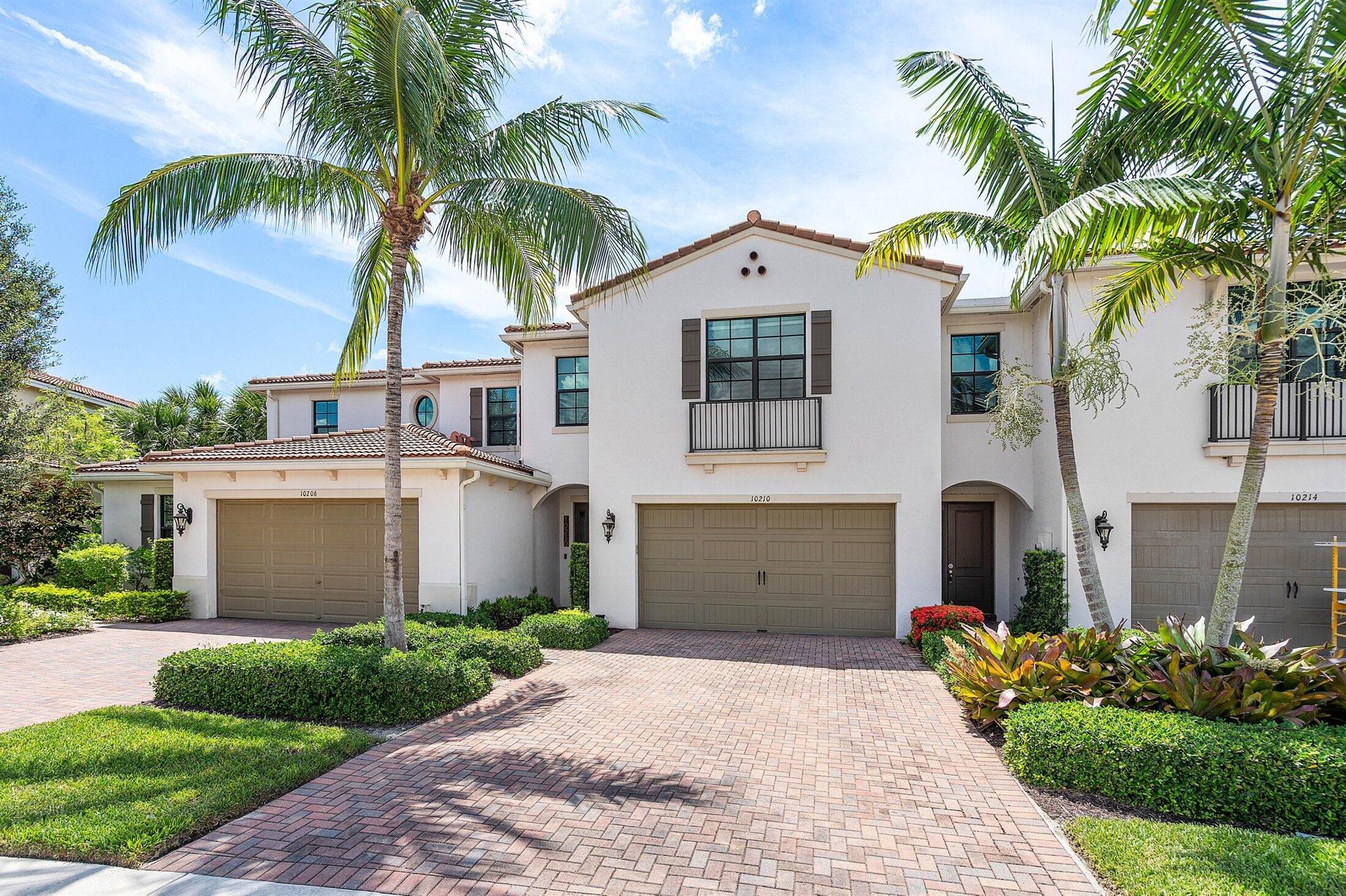 10210 Akenside Dr