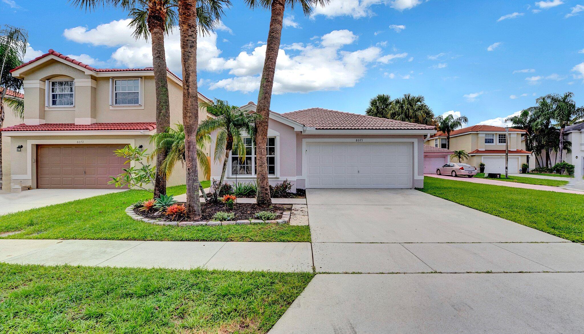 8071 Stirrup Cay Ct