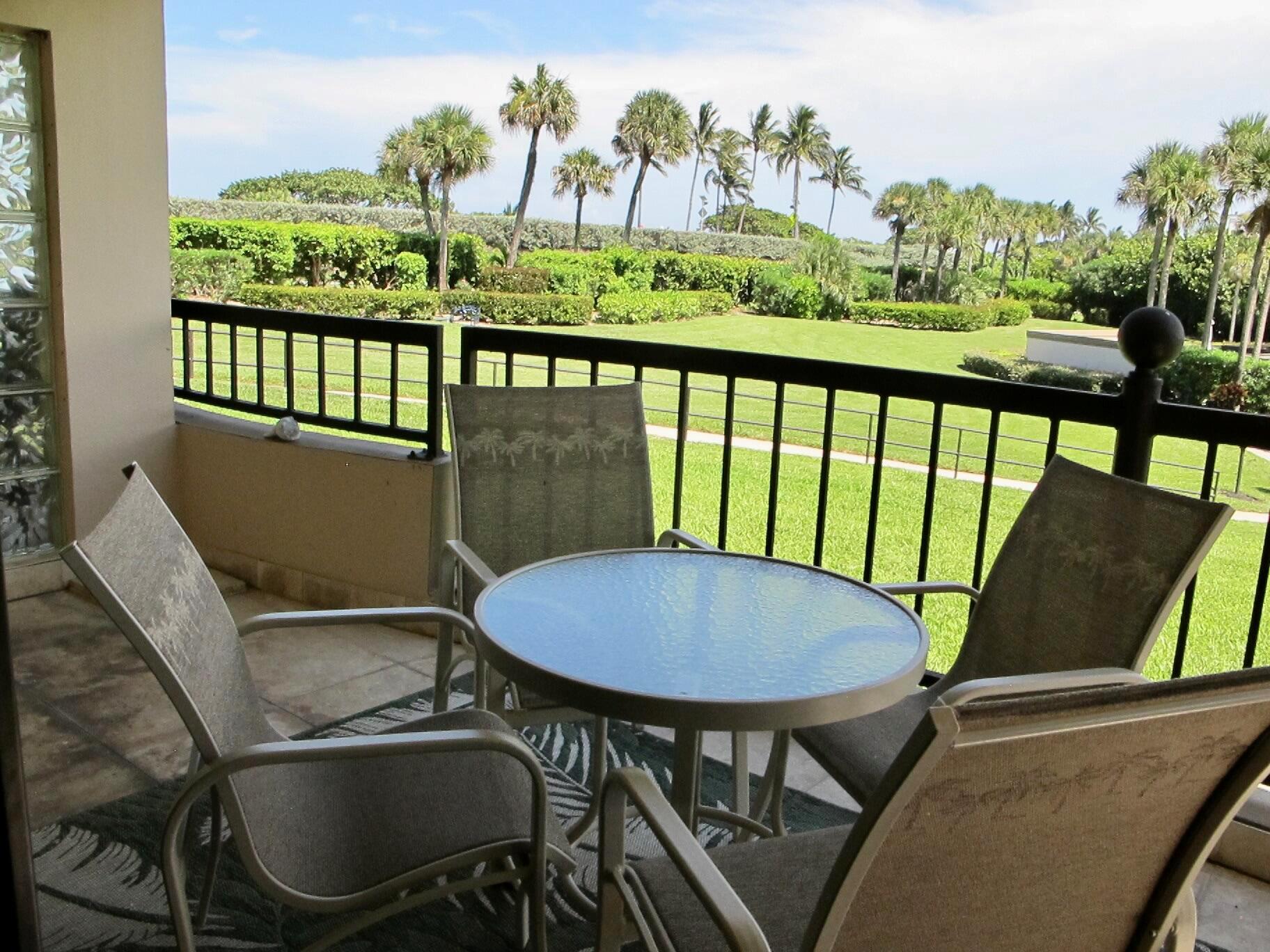 101 Ocean Blfs Blvd #102 Jupiter, FL 33477