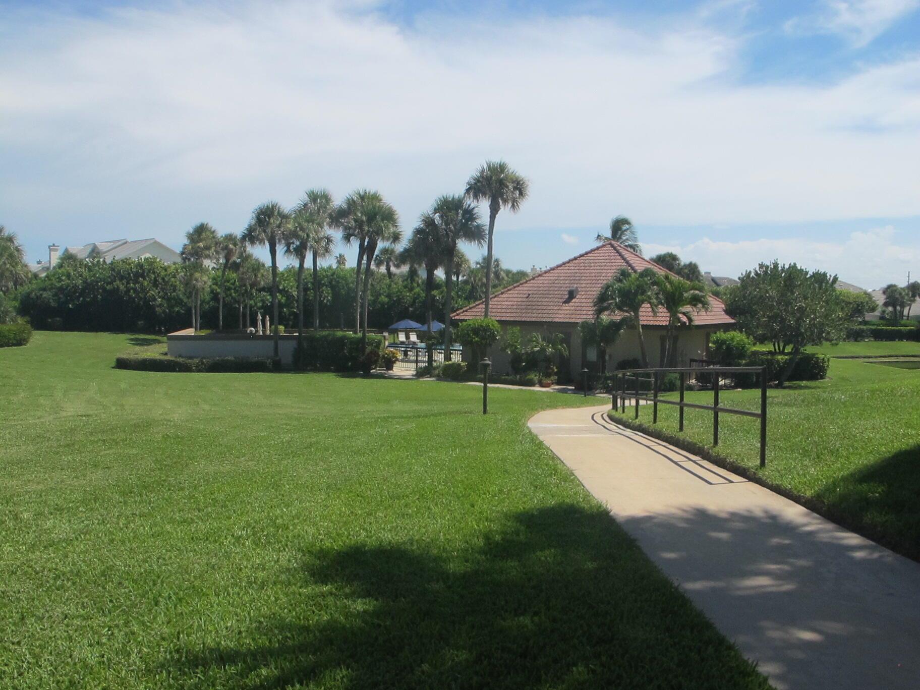 101 Ocean Blfs Blvd #102 Jupiter, FL 33477