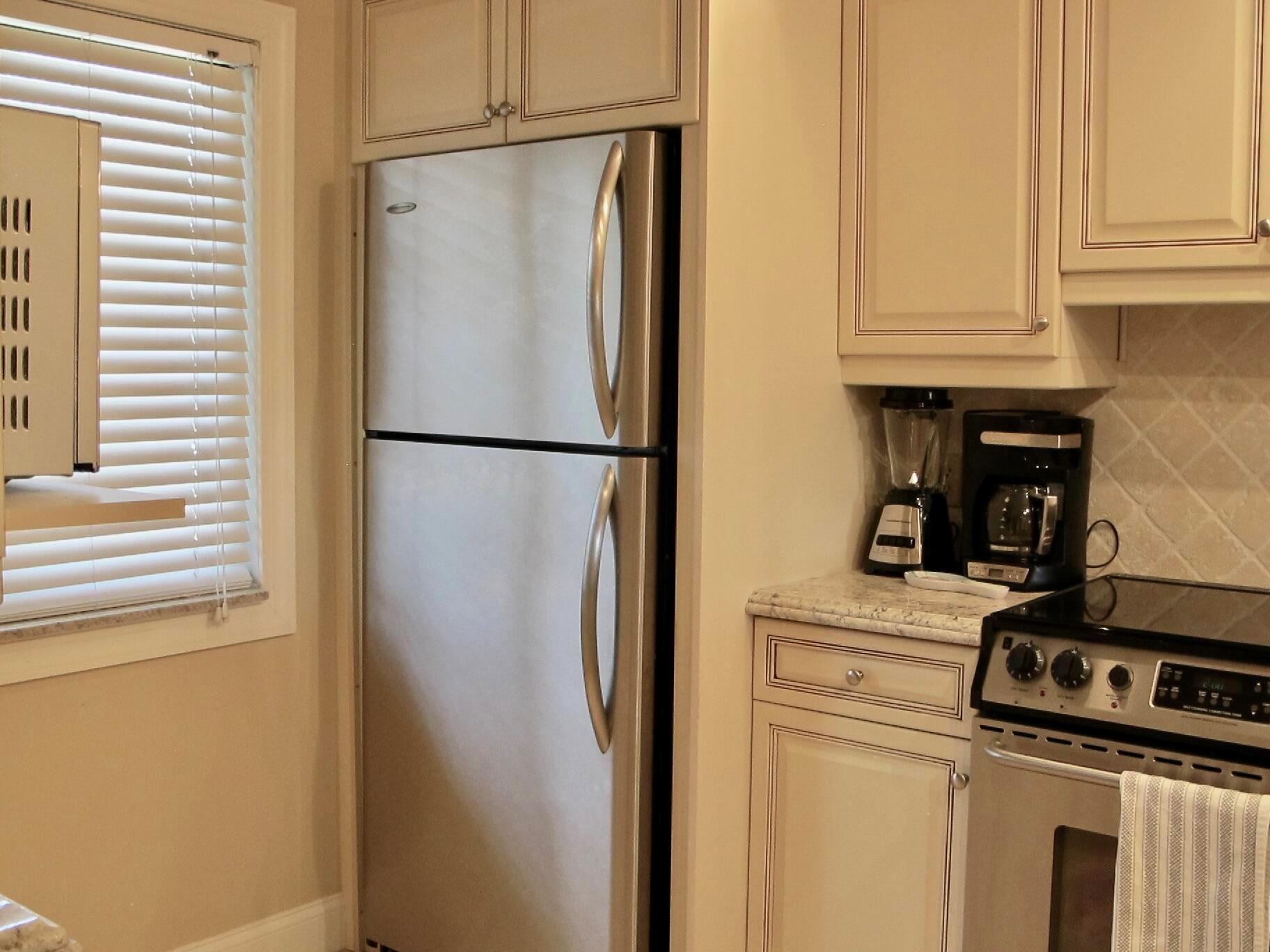 101 Ocean Blfs Blvd #102 Jupiter, FL 33477