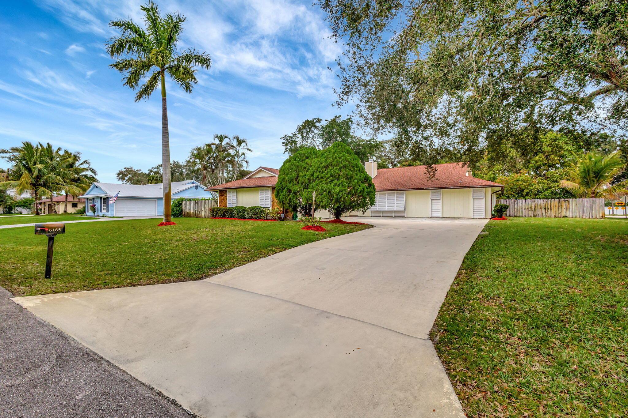 6185 White Oak Ct