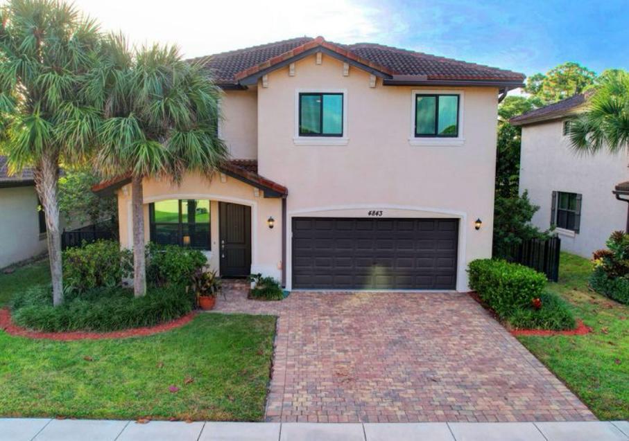 4843 Pond Pine Way