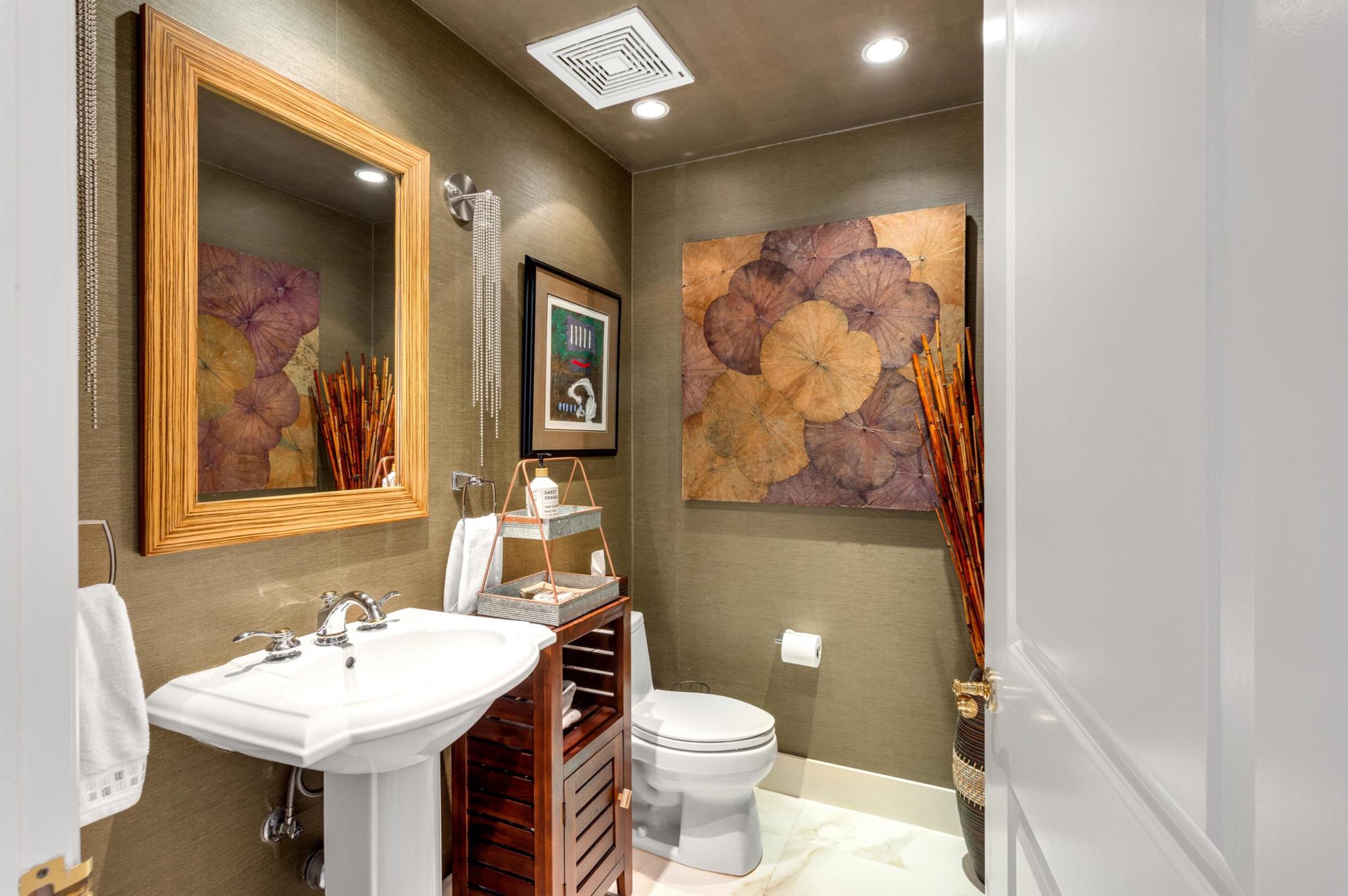 1063 Hillsboro Mile #606 Hillsboro Beach, FL 33062