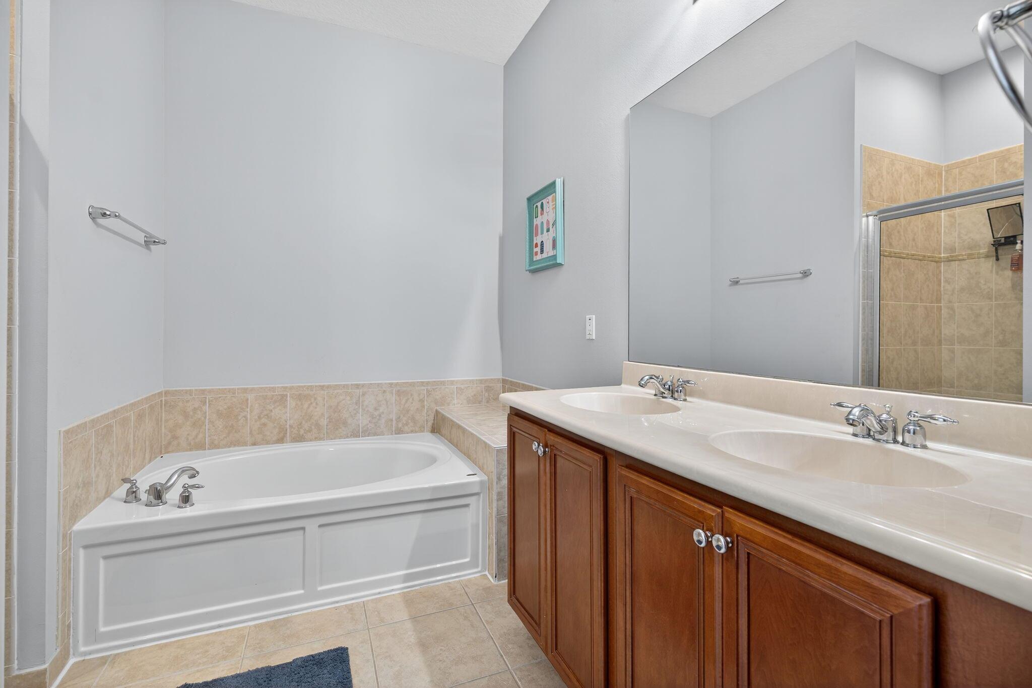 107 Ennis Ln Jupiter, FL 33458