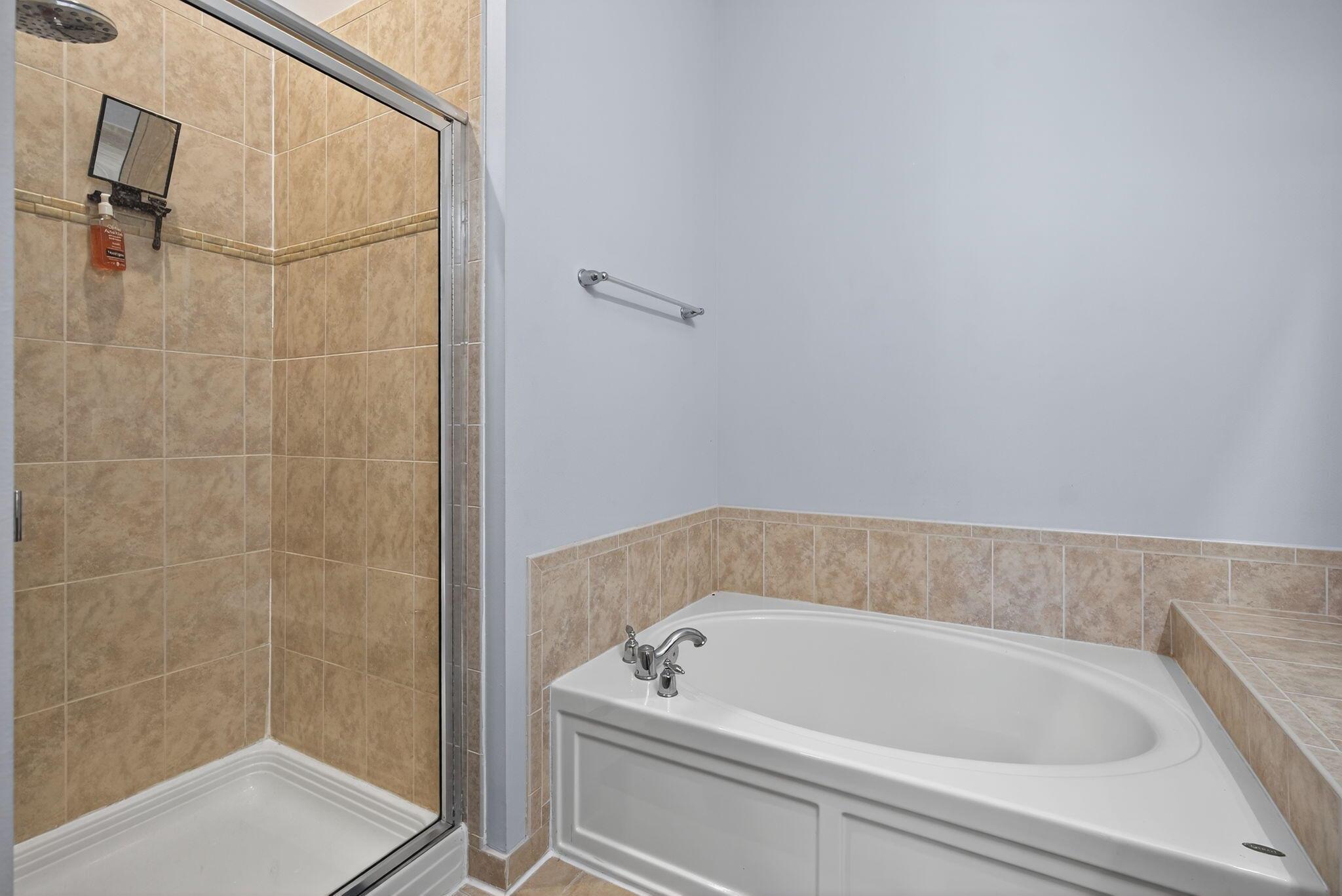 107 Ennis Ln Jupiter, FL 33458