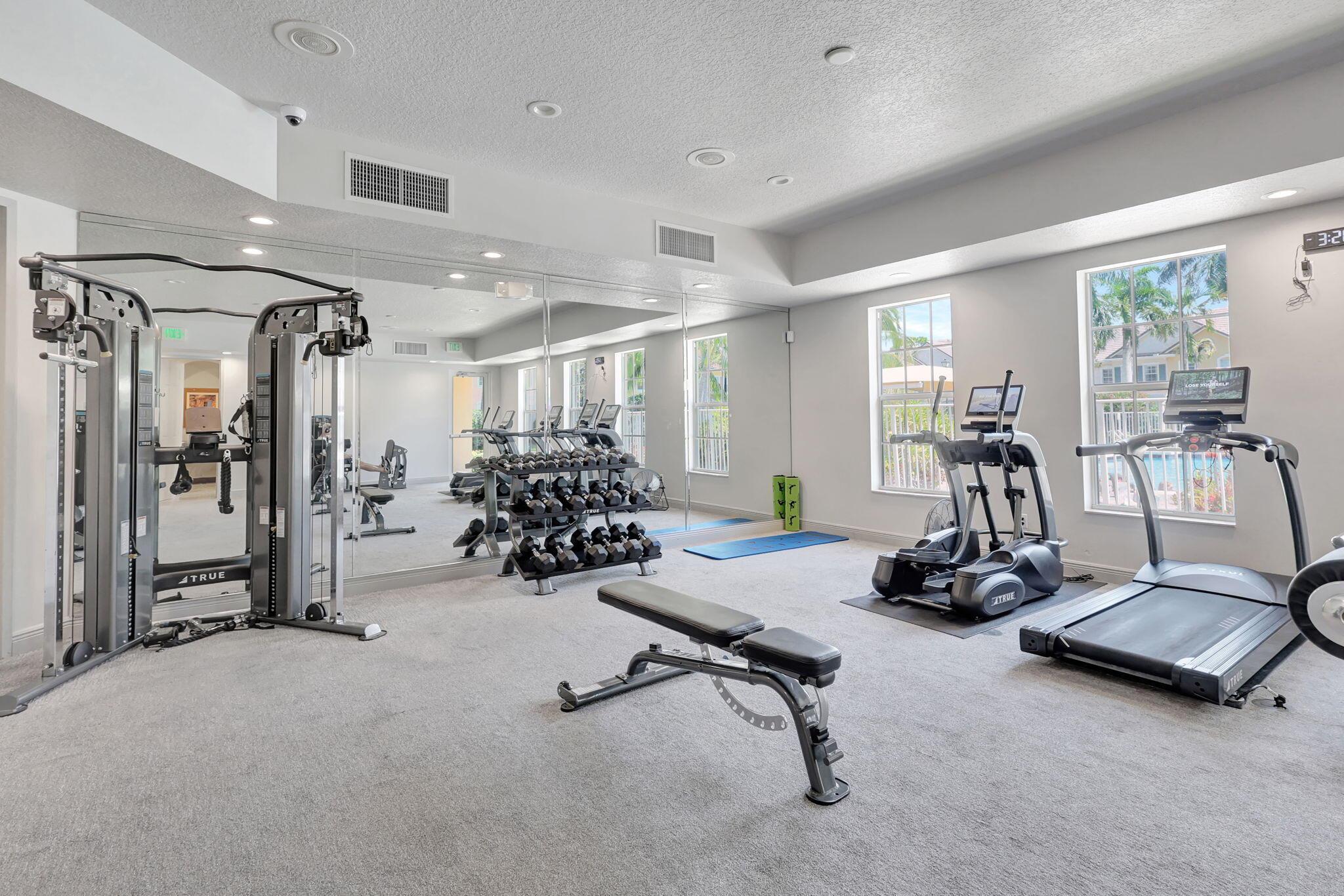 107 Ennis Ln Jupiter, FL 33458