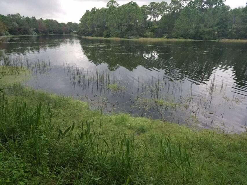 107 Ennis Ln Jupiter, FL 33458