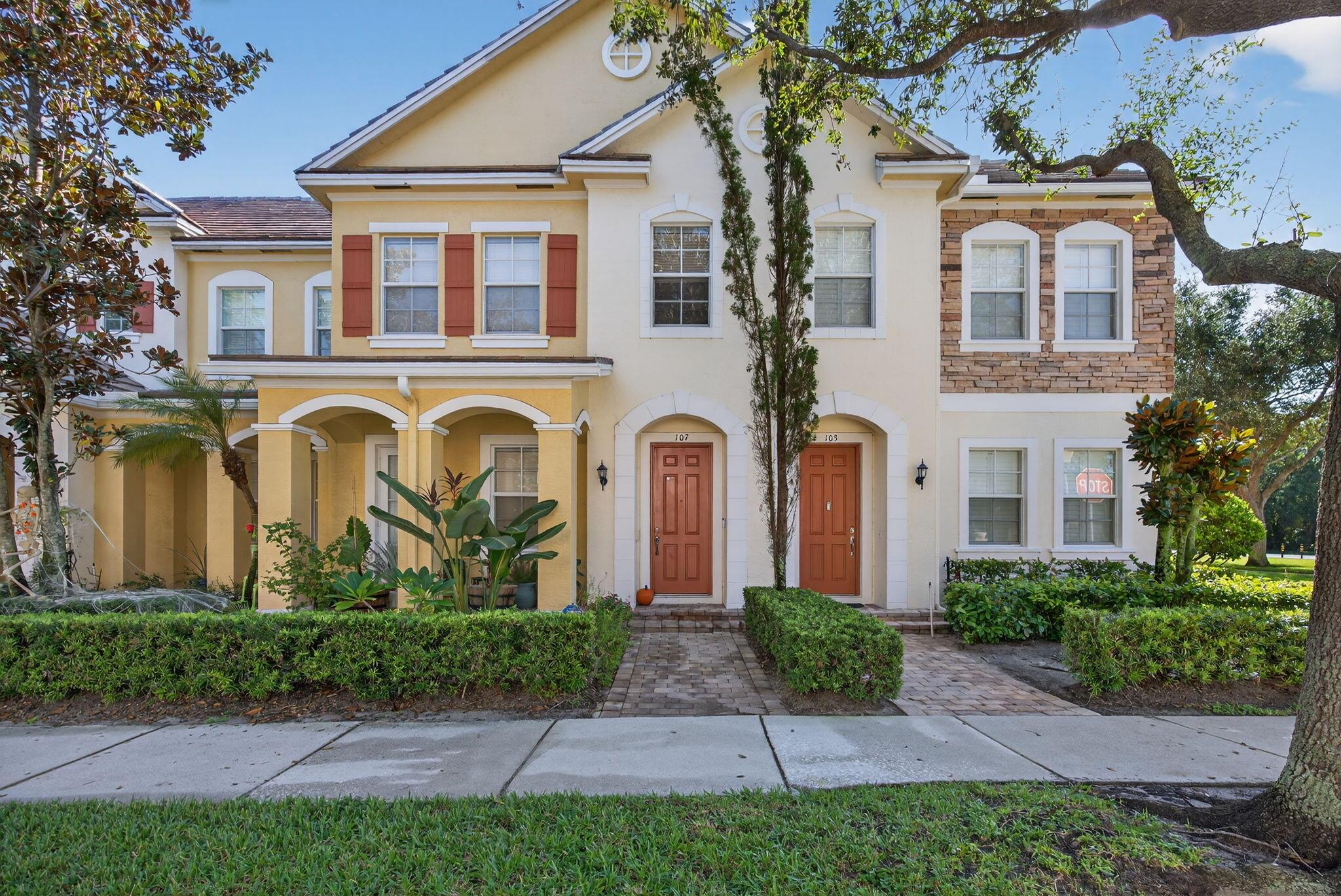 107 Ennis Ln Jupiter, FL 33458