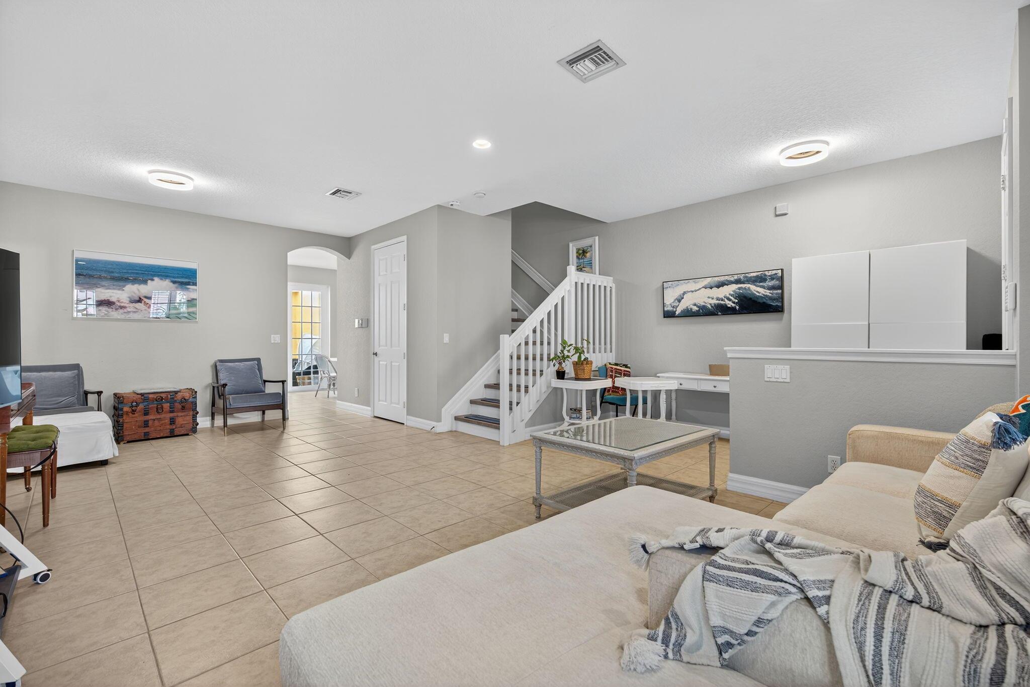 107 Ennis Ln Jupiter, FL 33458