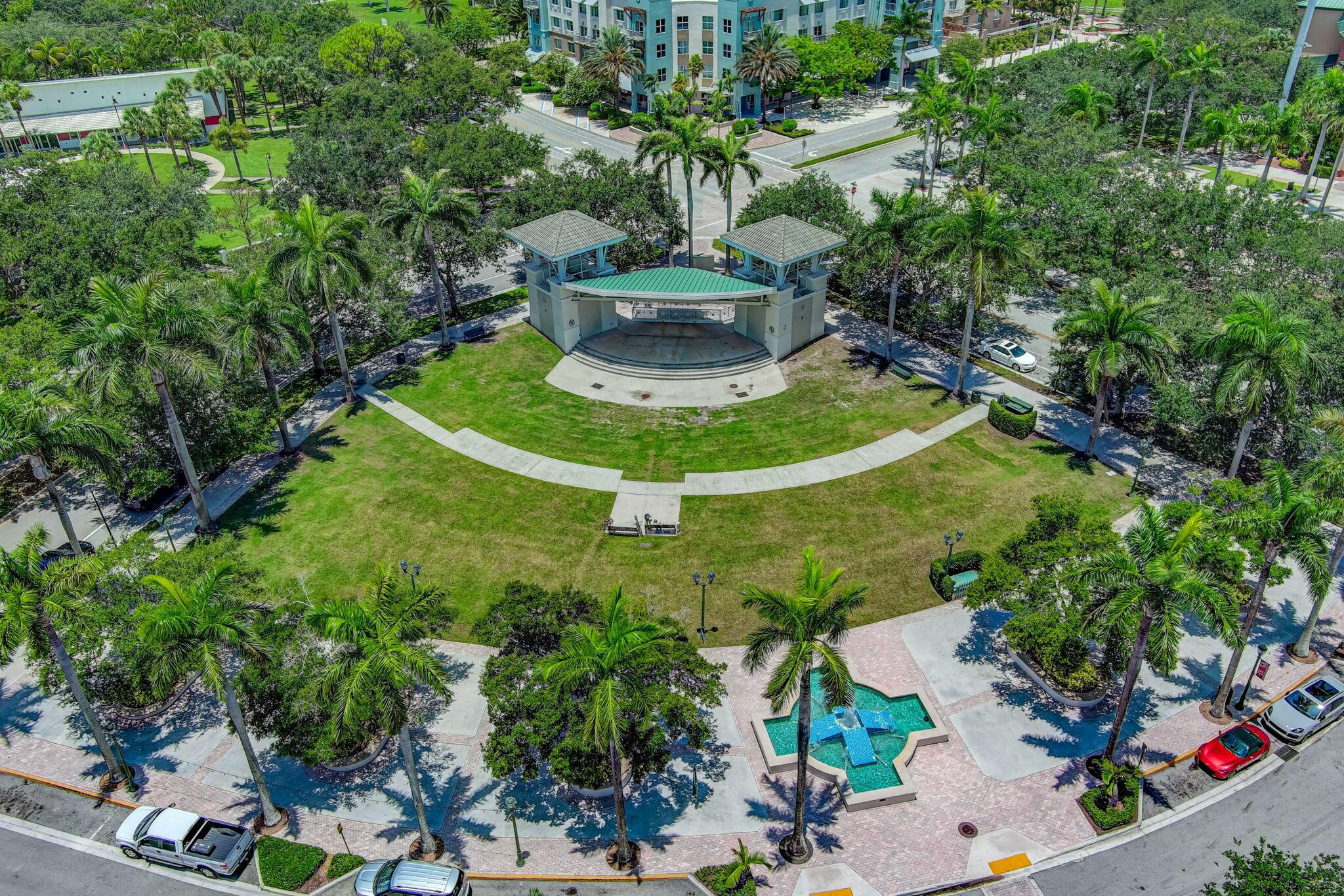 107 Ennis Ln Jupiter, FL 33458