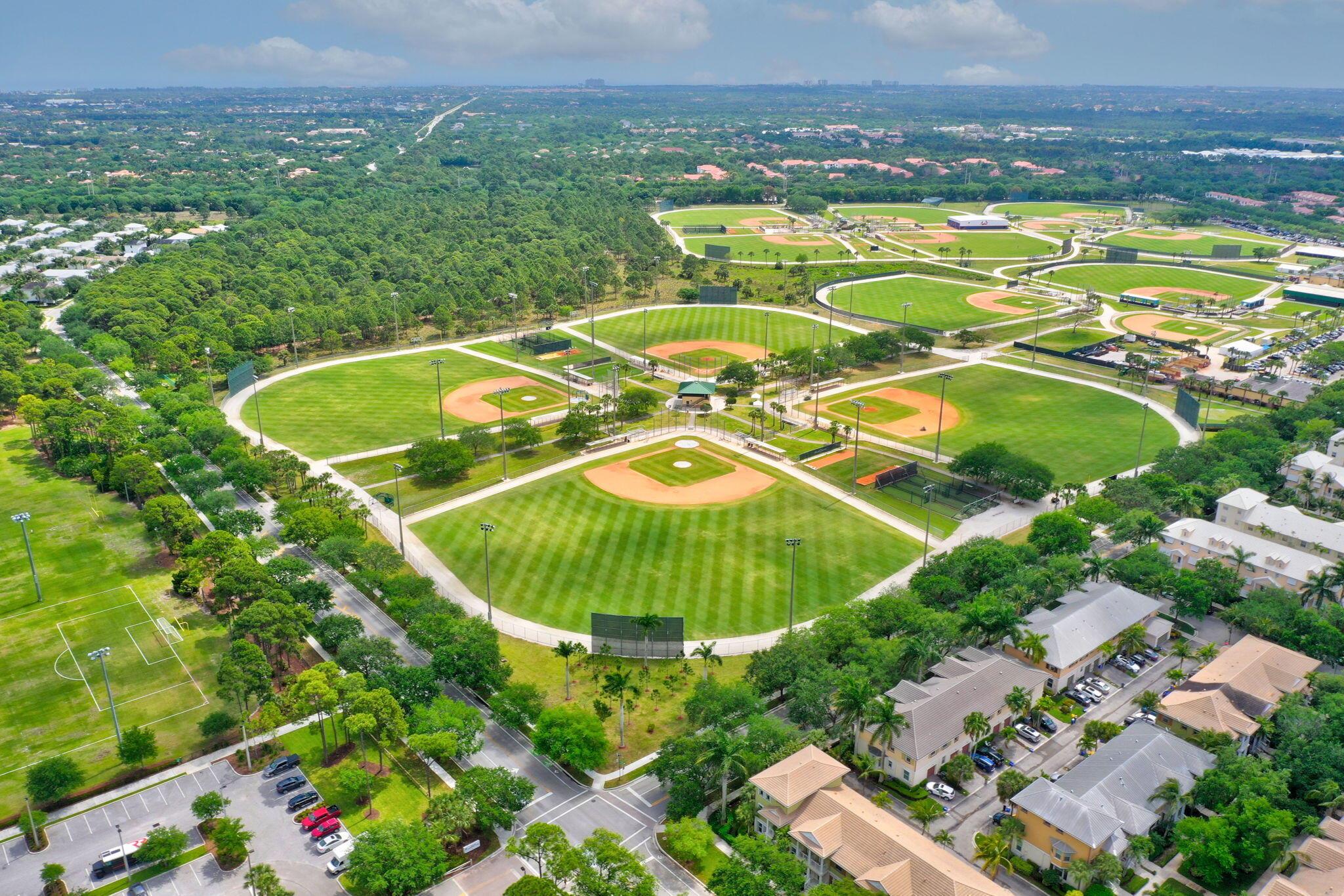 107 Ennis Ln Jupiter, FL 33458