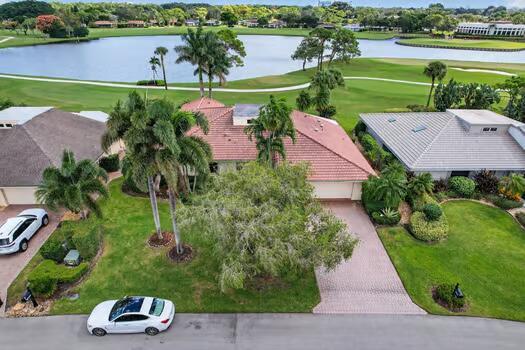 13872 Greensview Dr
