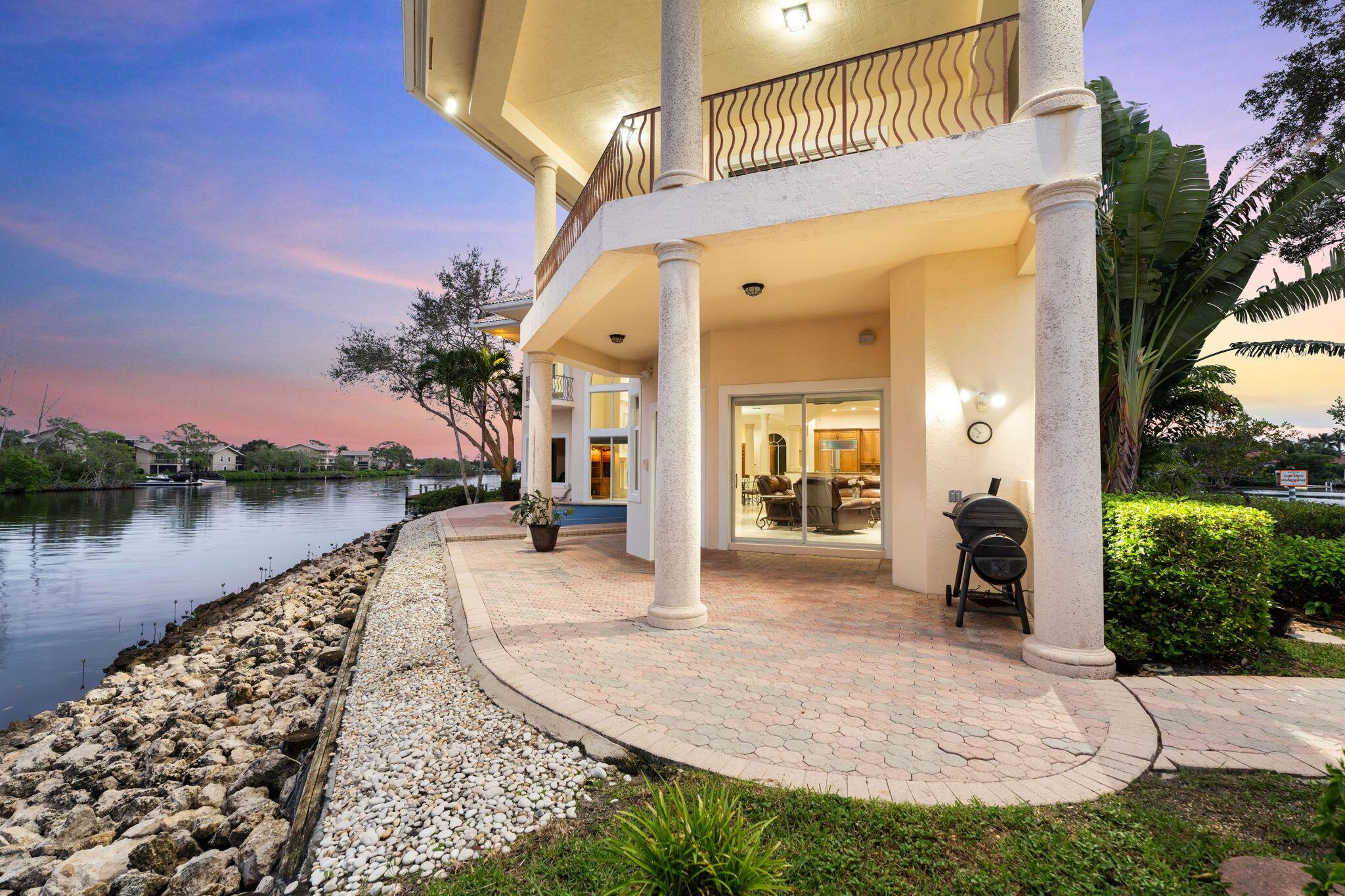 18499 SE Palm Is Ln Jupiter, FL 33458