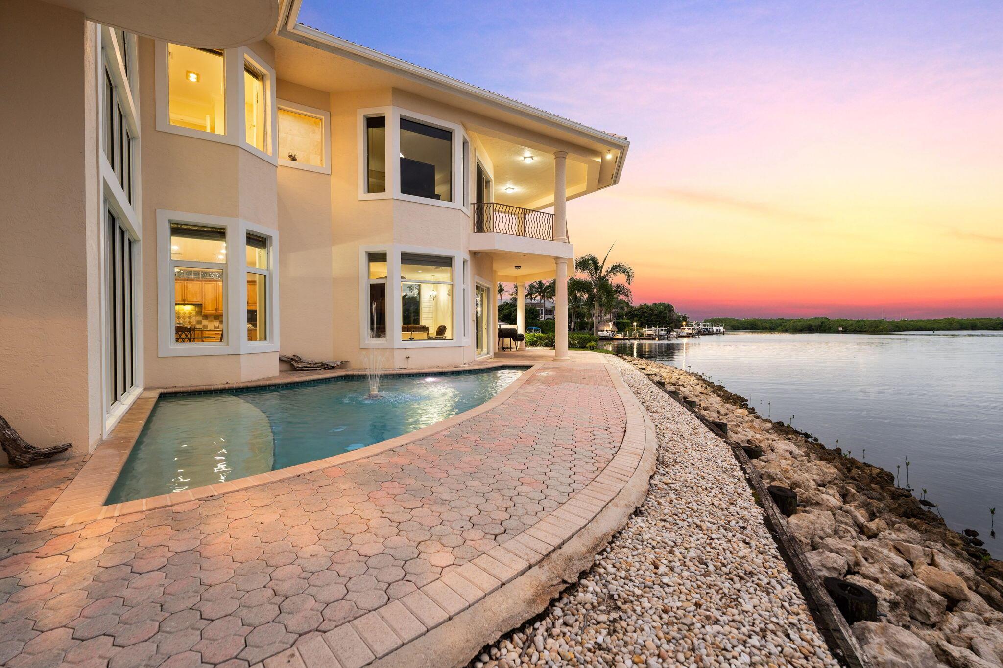 18499 SE Palm Is Ln Jupiter, FL 33458