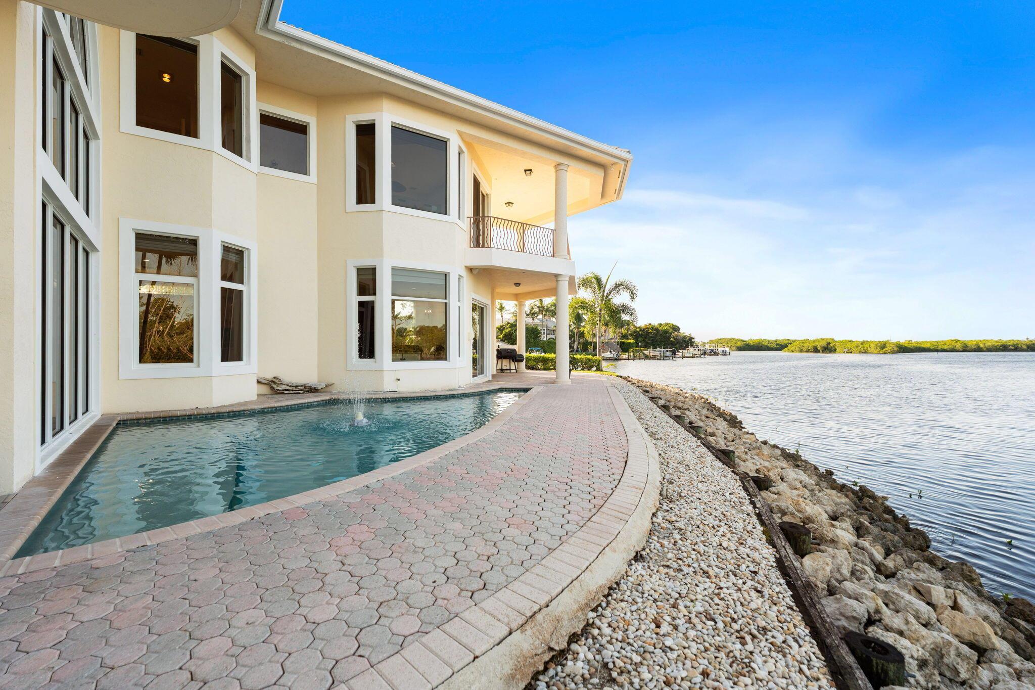 18499 SE Palm Is Ln Jupiter, FL 33458