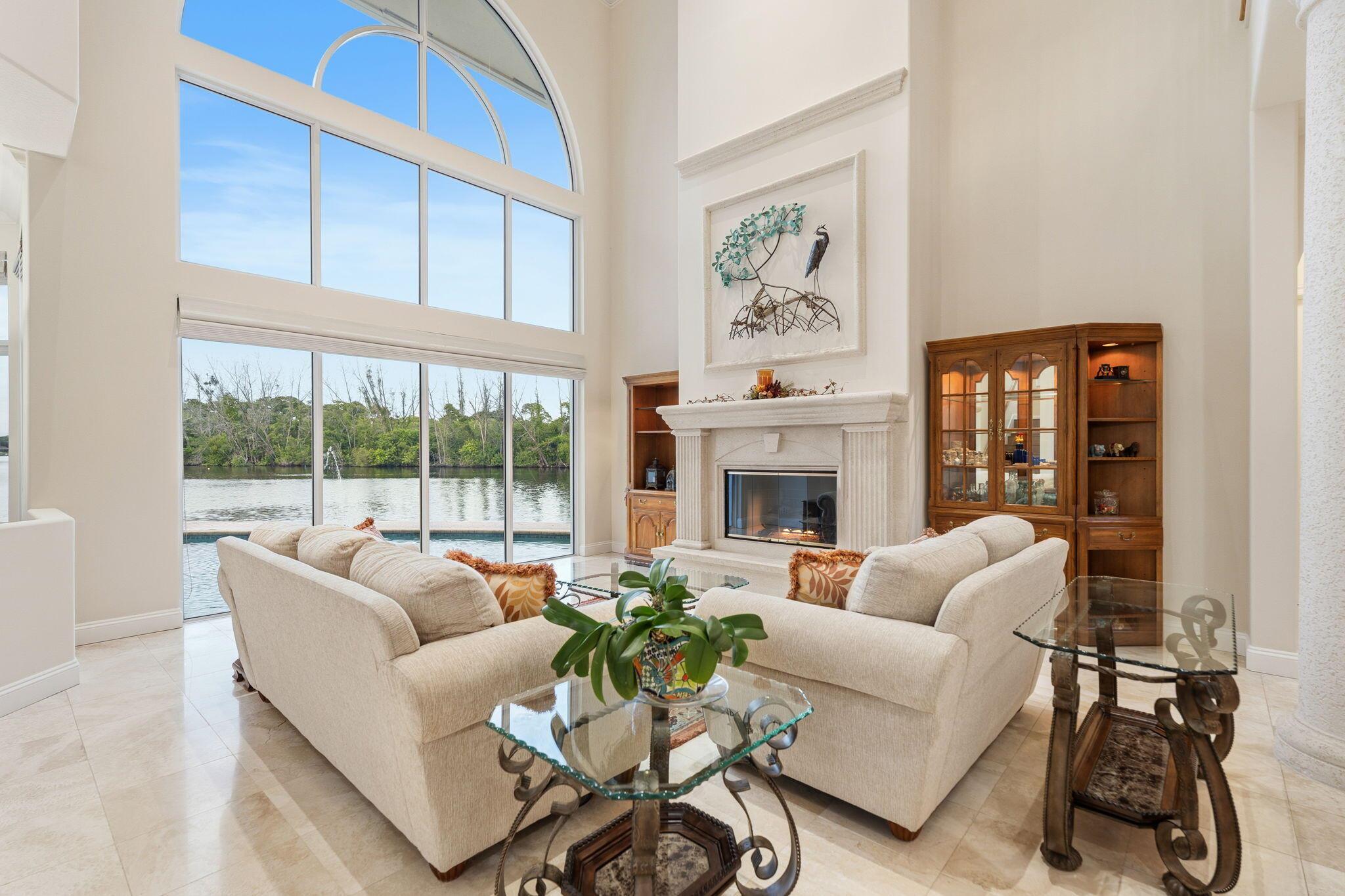 18499 SE Palm Is Ln Jupiter, FL 33458